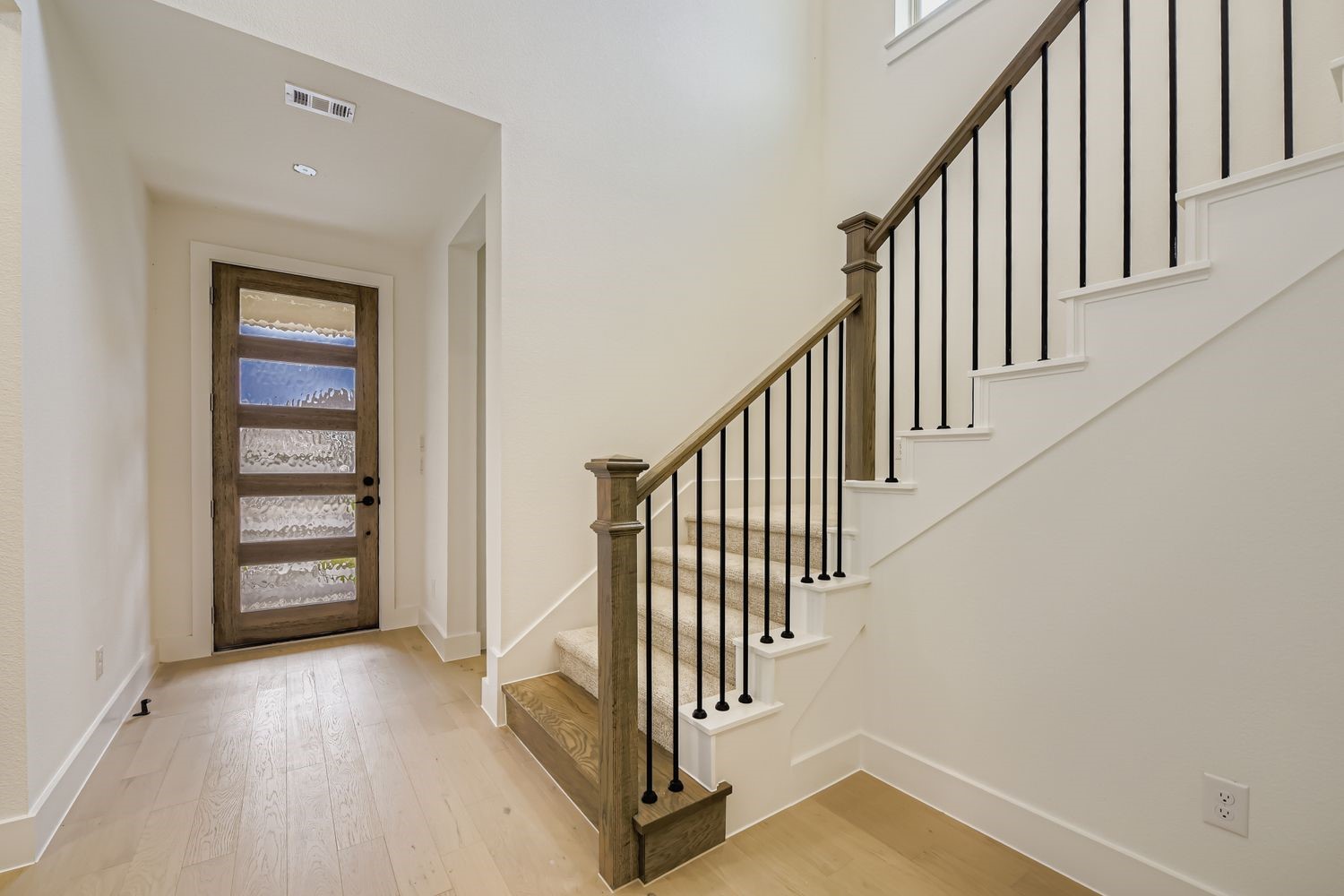 6048 Silverstein Street Fort Worth TX 76126