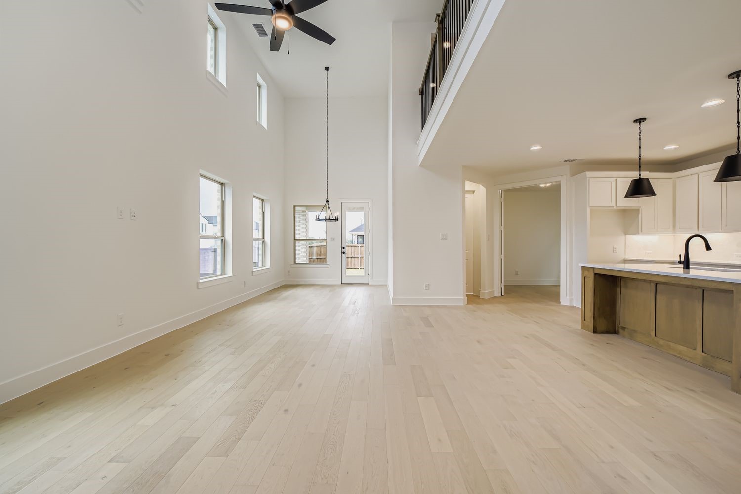 6048 Silverstein Street Fort Worth TX 76126