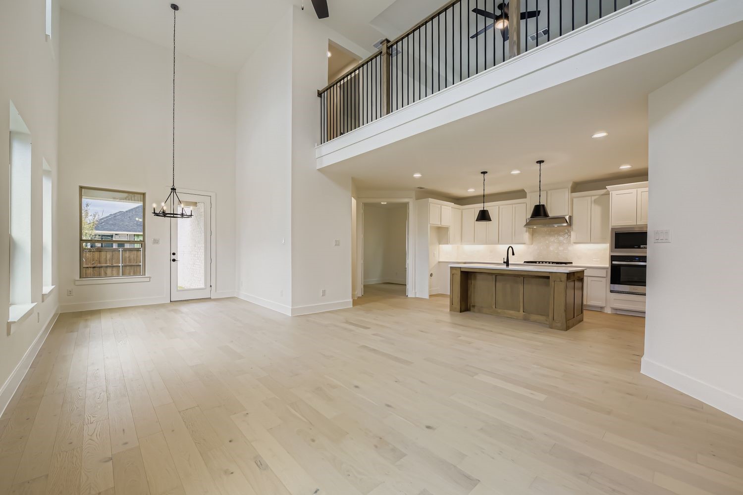6048 Silverstein Street Fort Worth TX 76126