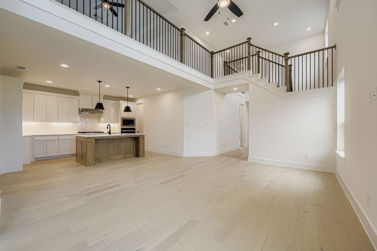 6048 Silverstein Street Fort Worth TX 76126