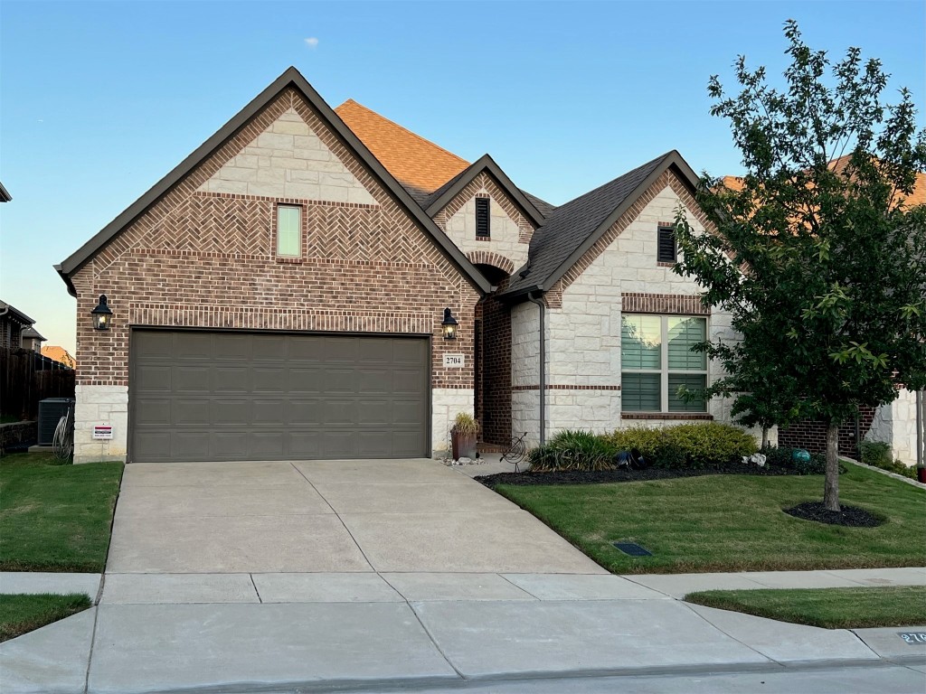 2704 Pointview Court Lewisville TX 75067