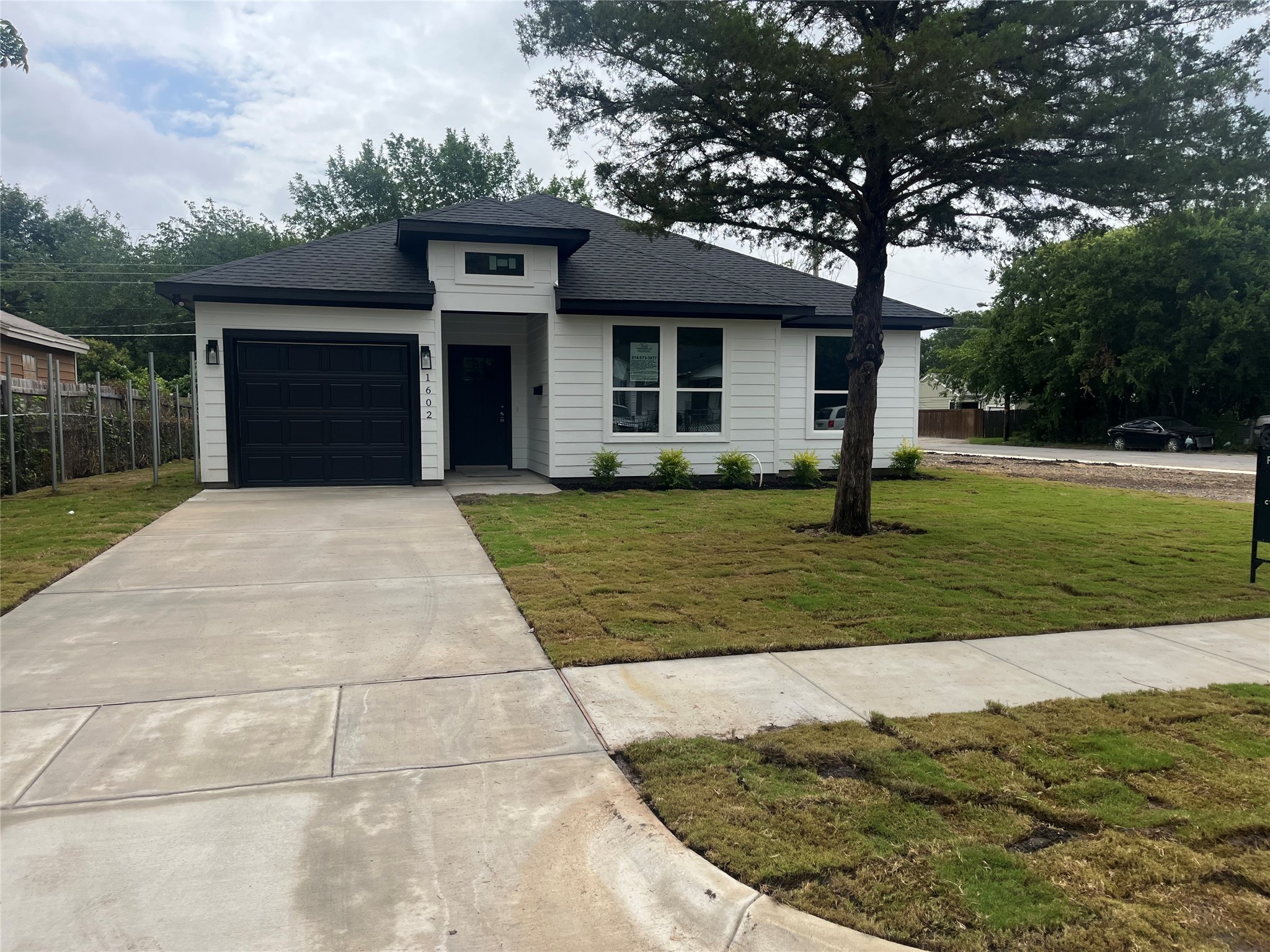 1602 Holcomb Road Dallas TX 75217