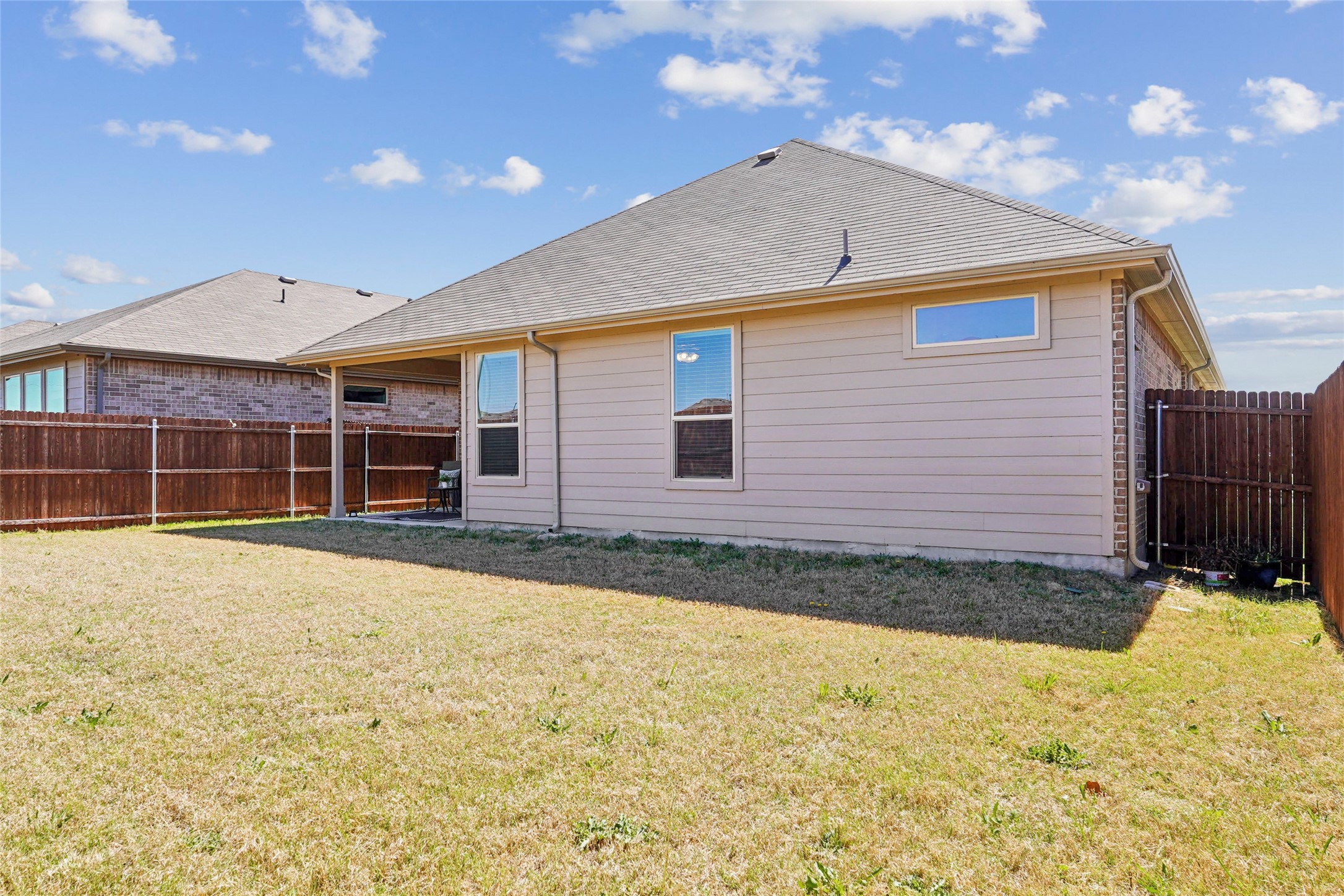 1041 Southwark Drive Fort Worth TX 76247