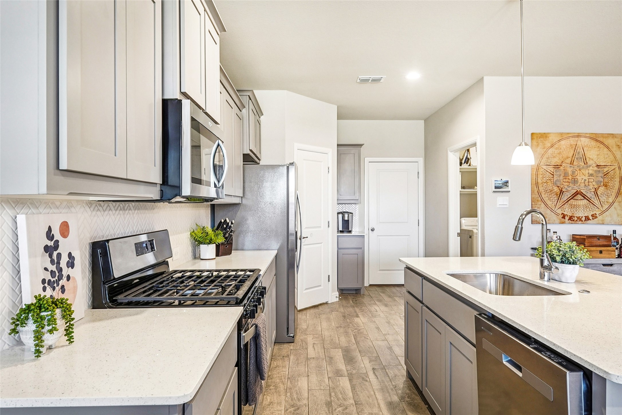 1041 Southwark Drive Fort Worth TX 76247