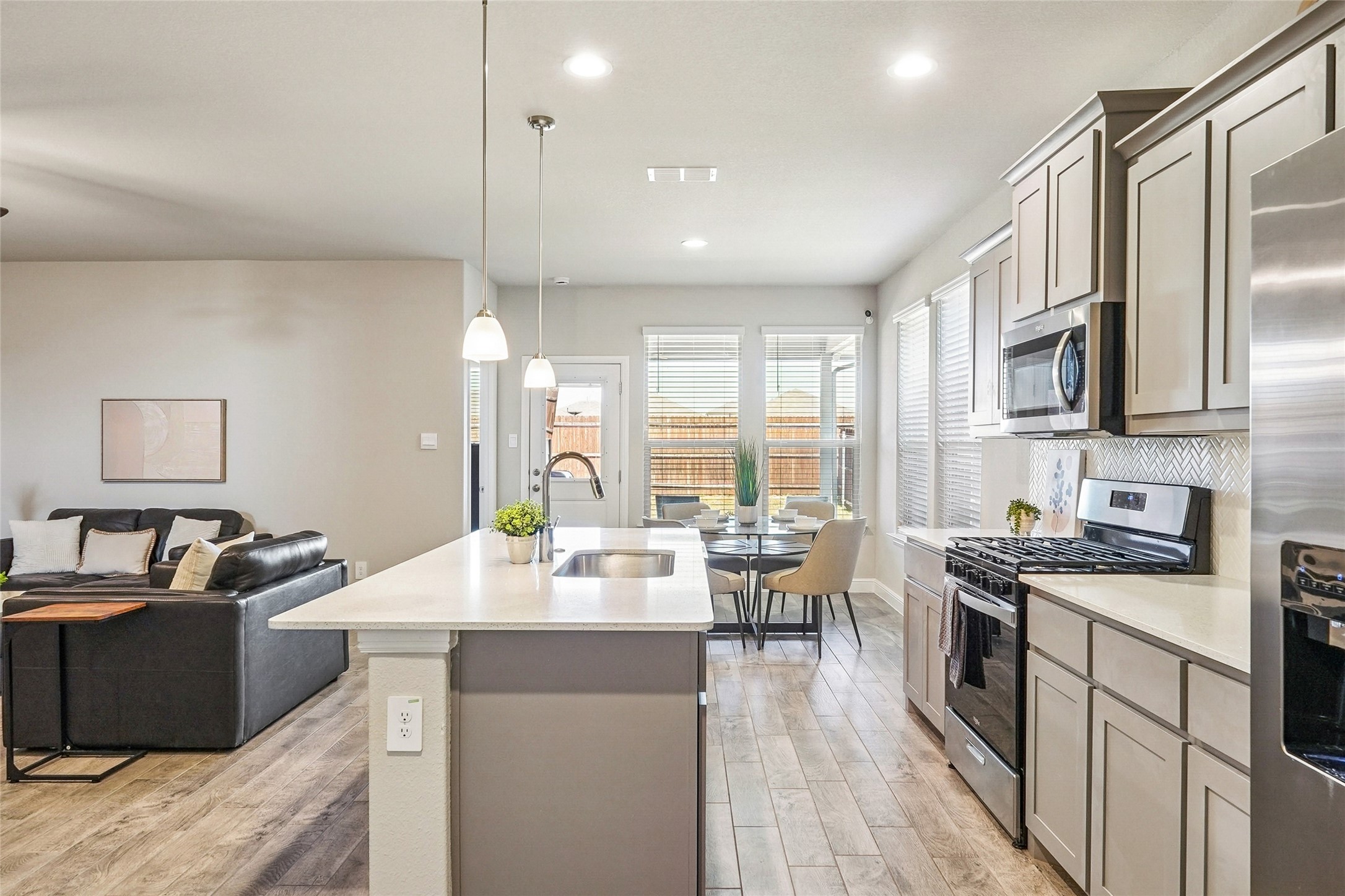 1041 Southwark Drive Fort Worth TX 76247