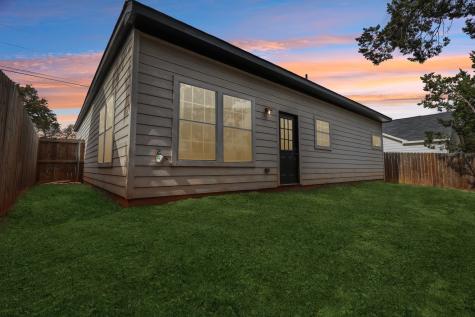 5719 Barkridge Drive Granbury TX 76048
