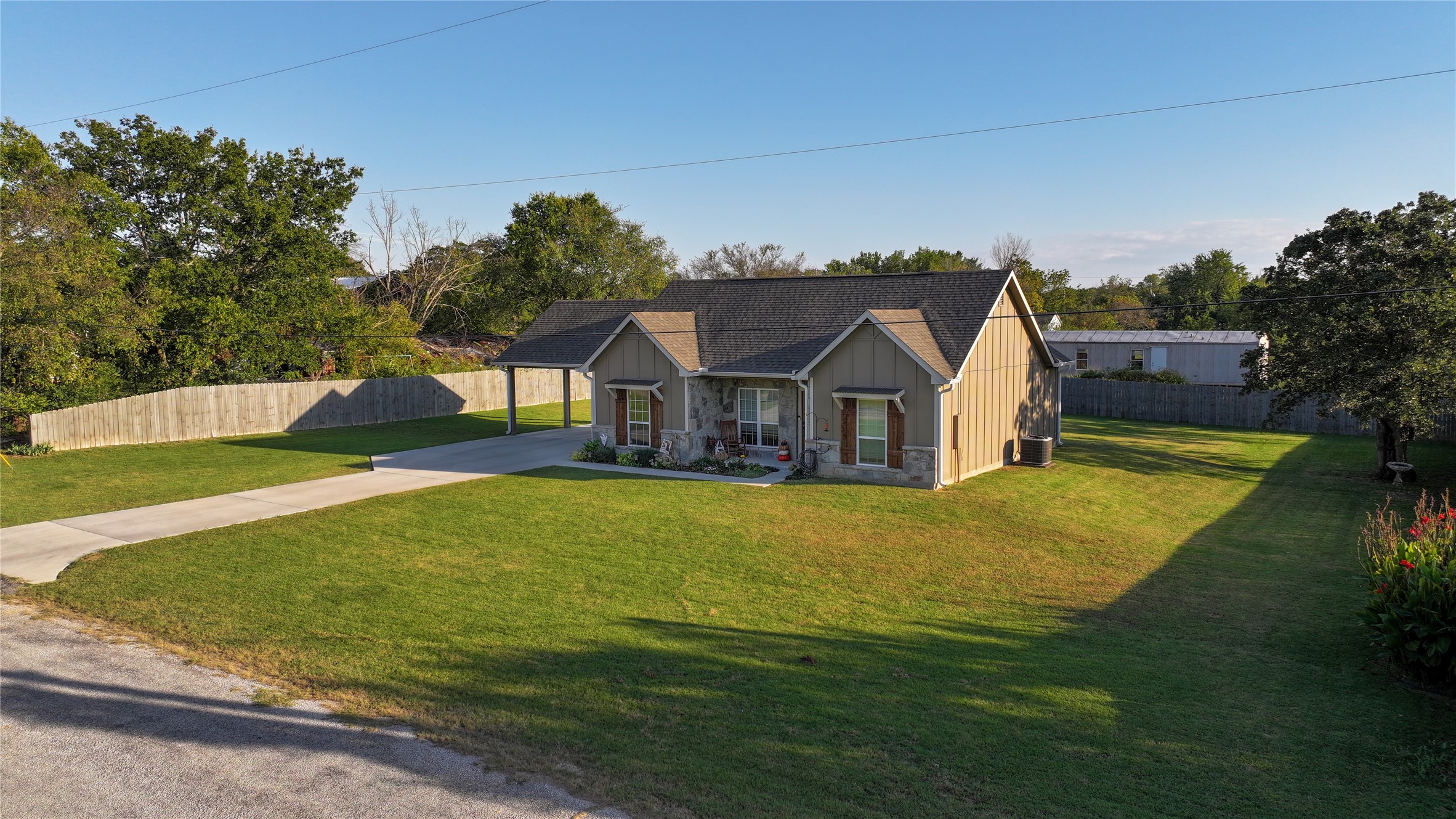 305 Main Street Montague TX 76251