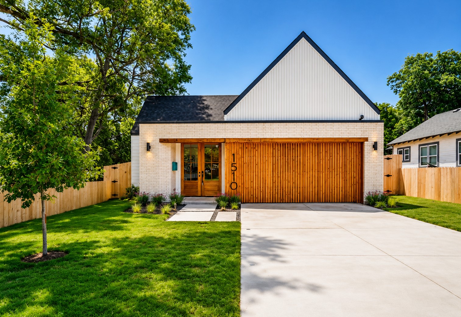 1510 Marfa Avenue Dallas TX 75216