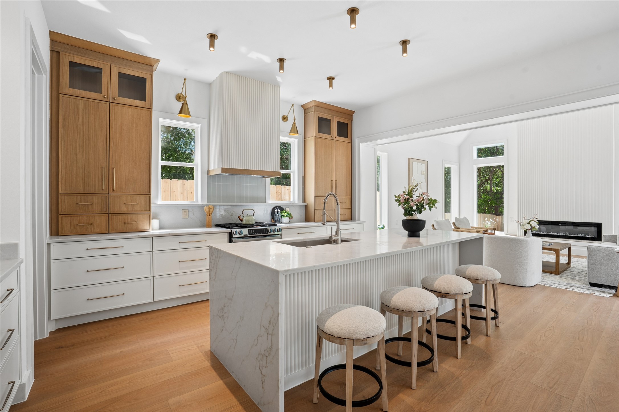 1510 Marfa Avenue Dallas TX 75216