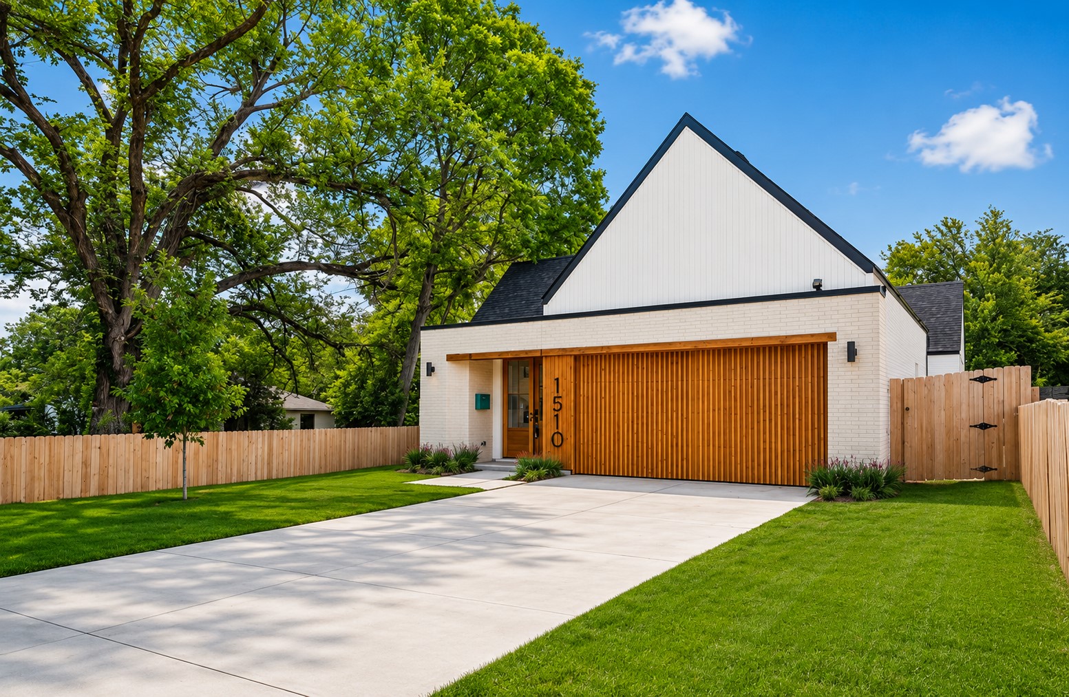 1510 Marfa Avenue Dallas TX 75216