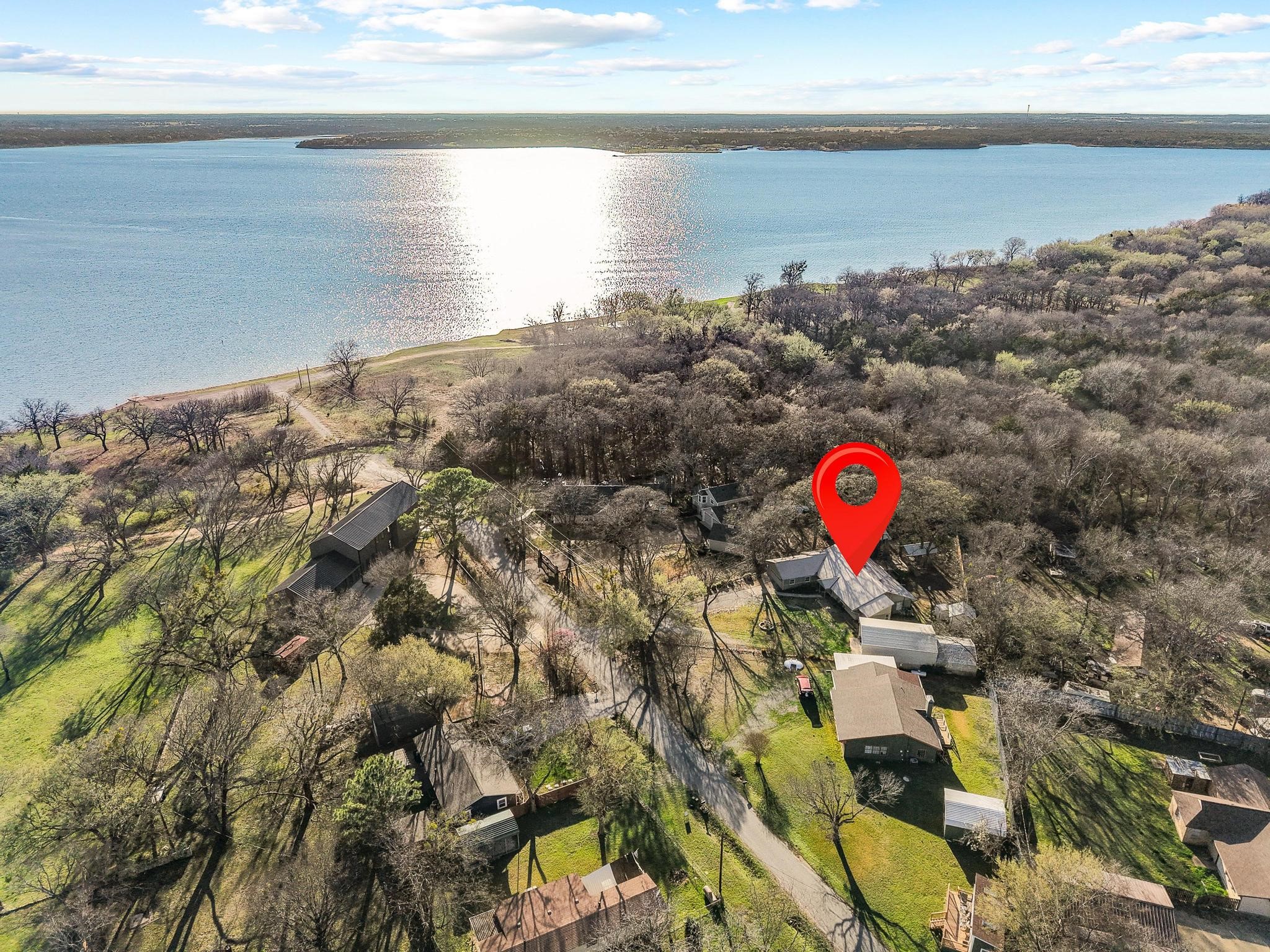 1053 Paradise Cove Road Pottsboro TX 75076