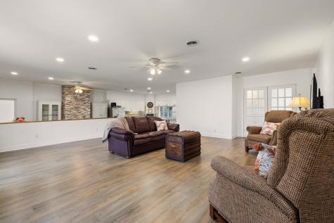 1053 Paradise Cove Road Pottsboro TX 75076