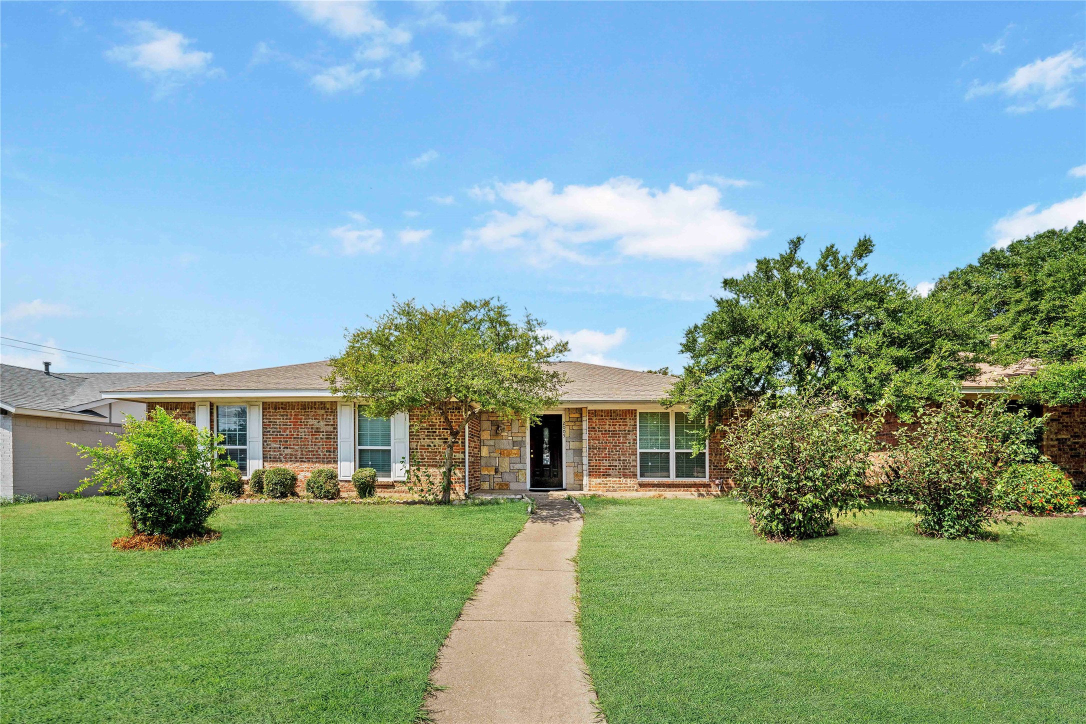 2005 Glenbrook Meadows Drive Garland TX 75040