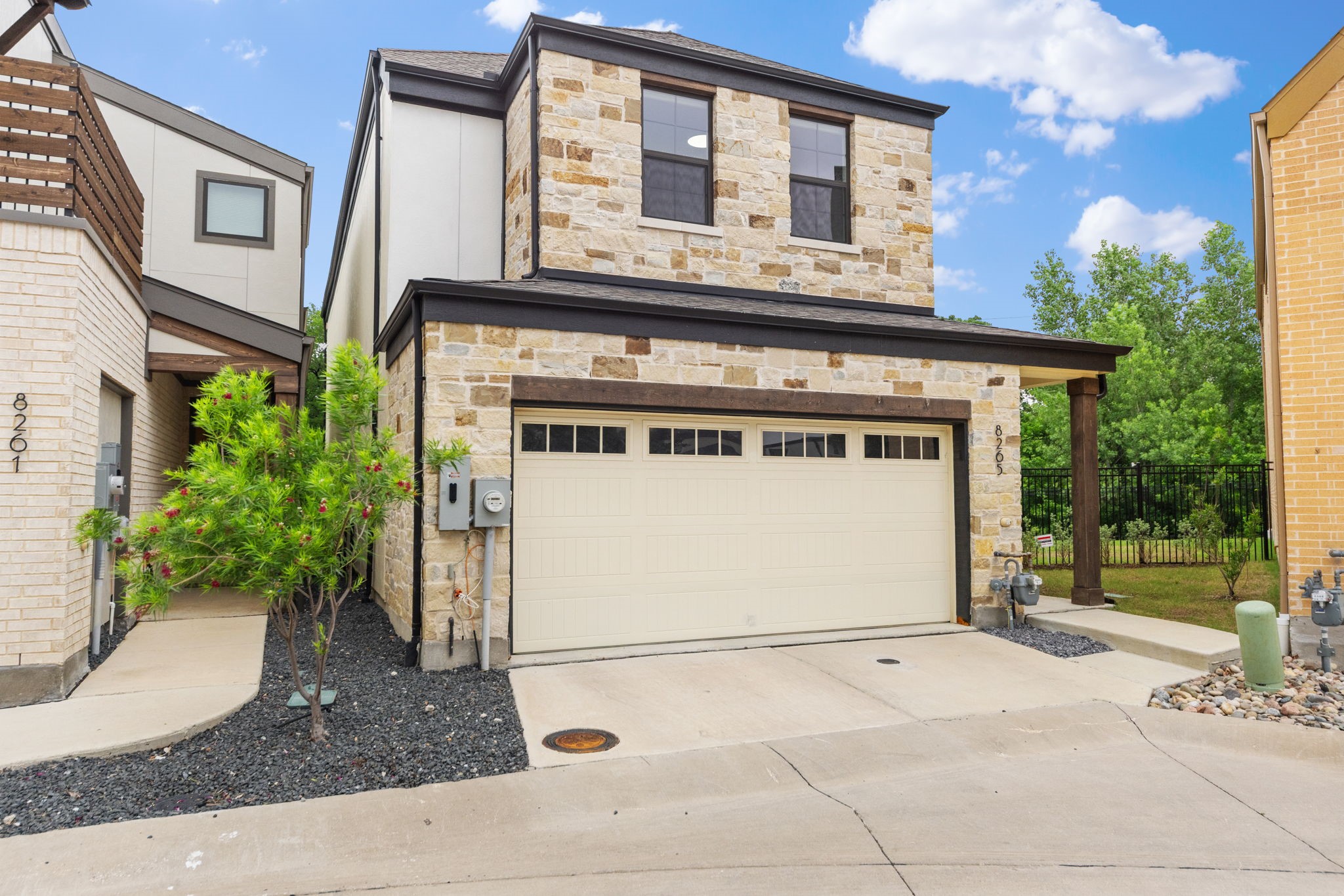 8265 Emsworth Drive Dallas TX 75231