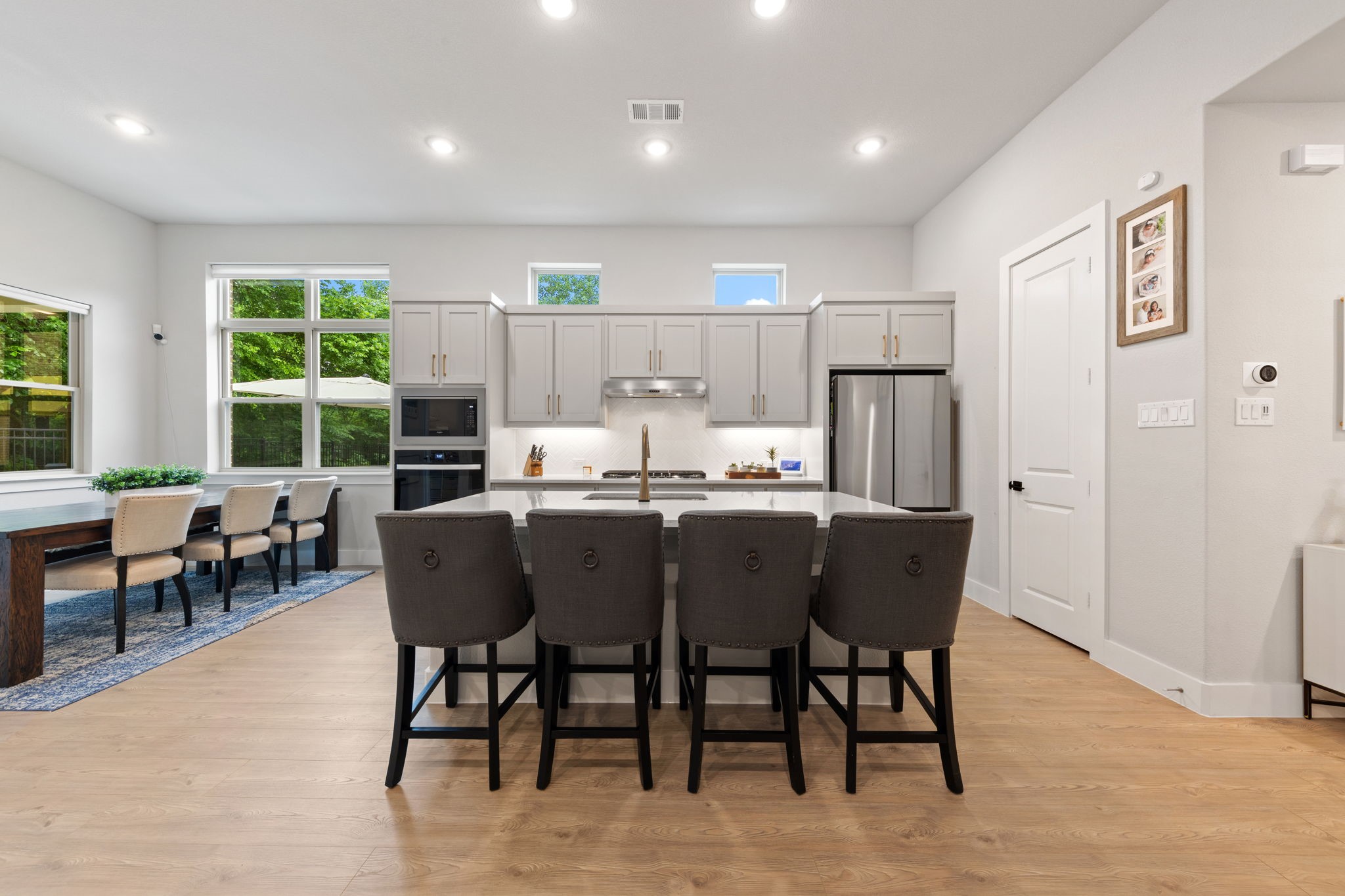 8265 Emsworth Drive Dallas TX 75231