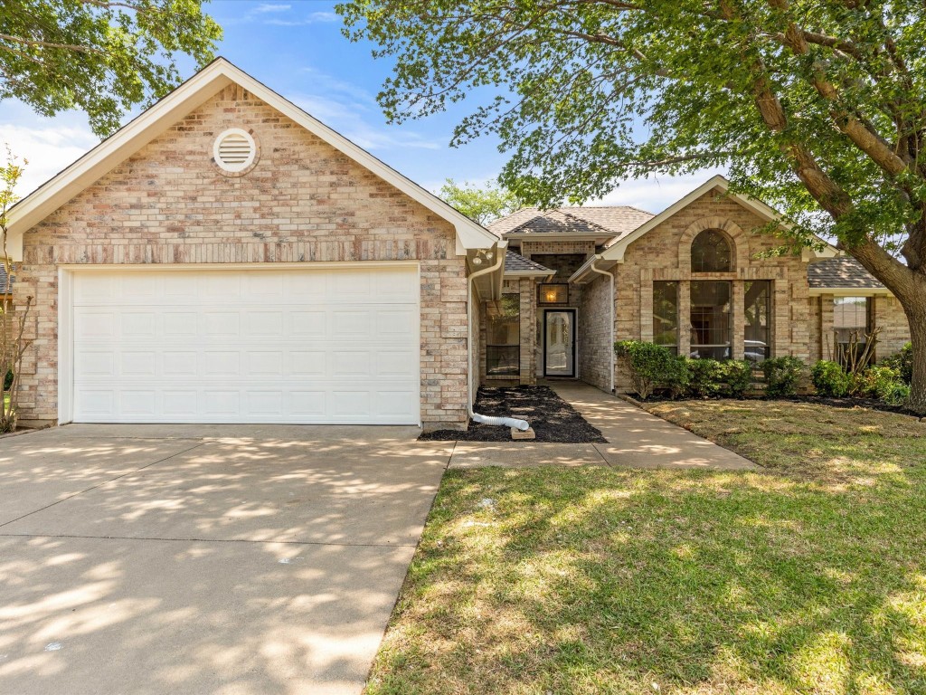 8033 Moss Rock Drive Fort Worth TX 76123