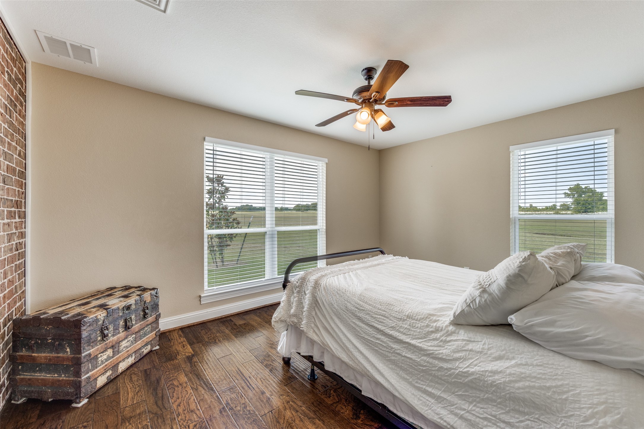 1400 Sears Road Bells TX 75414