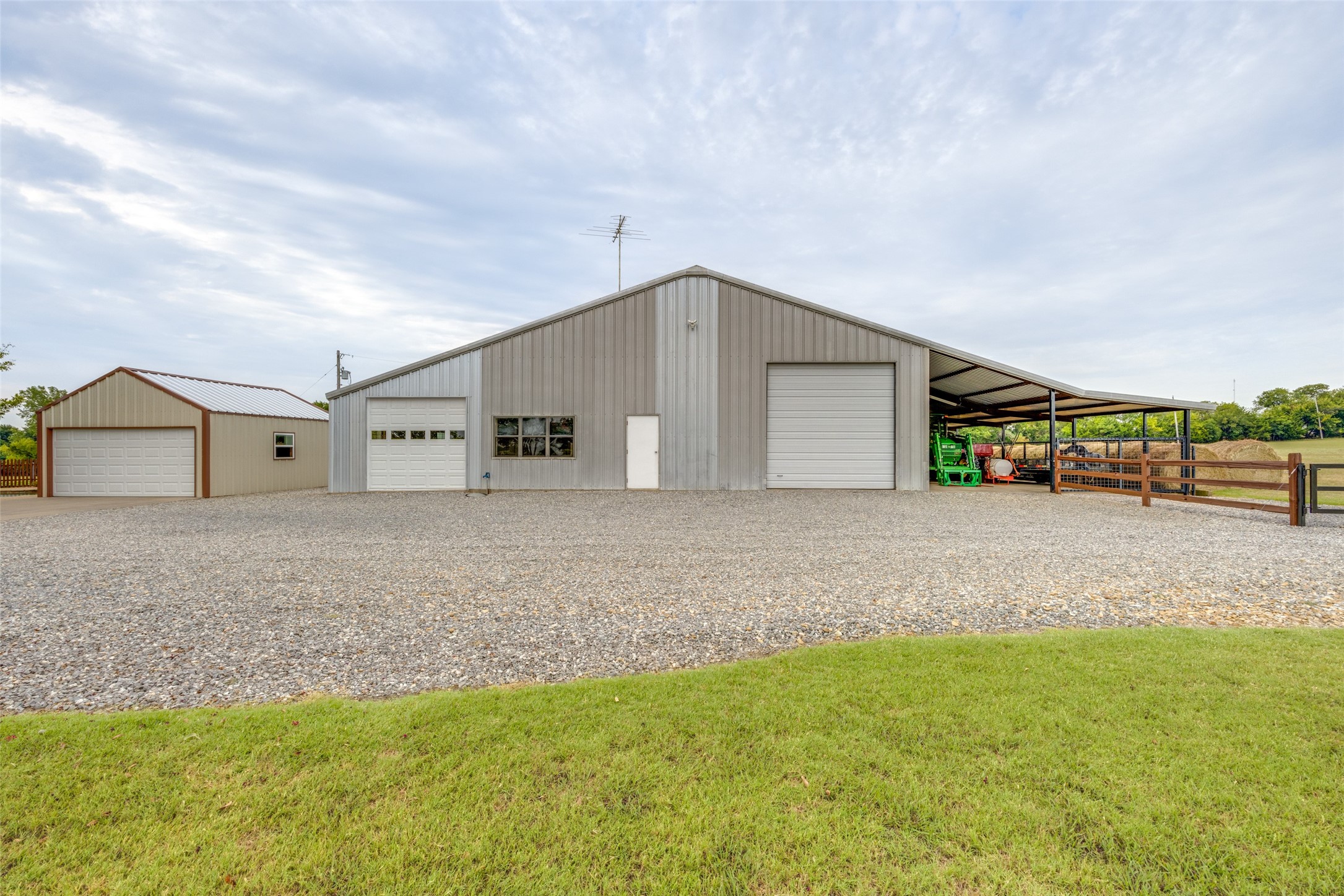 1400 Sears Road Bells TX 75414