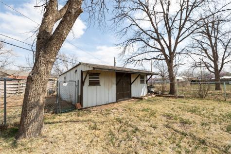 3205 42nd Street Snyder TX 79549