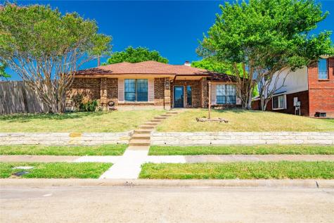 906 Crest Meadow Lane Mesquite TX 75181