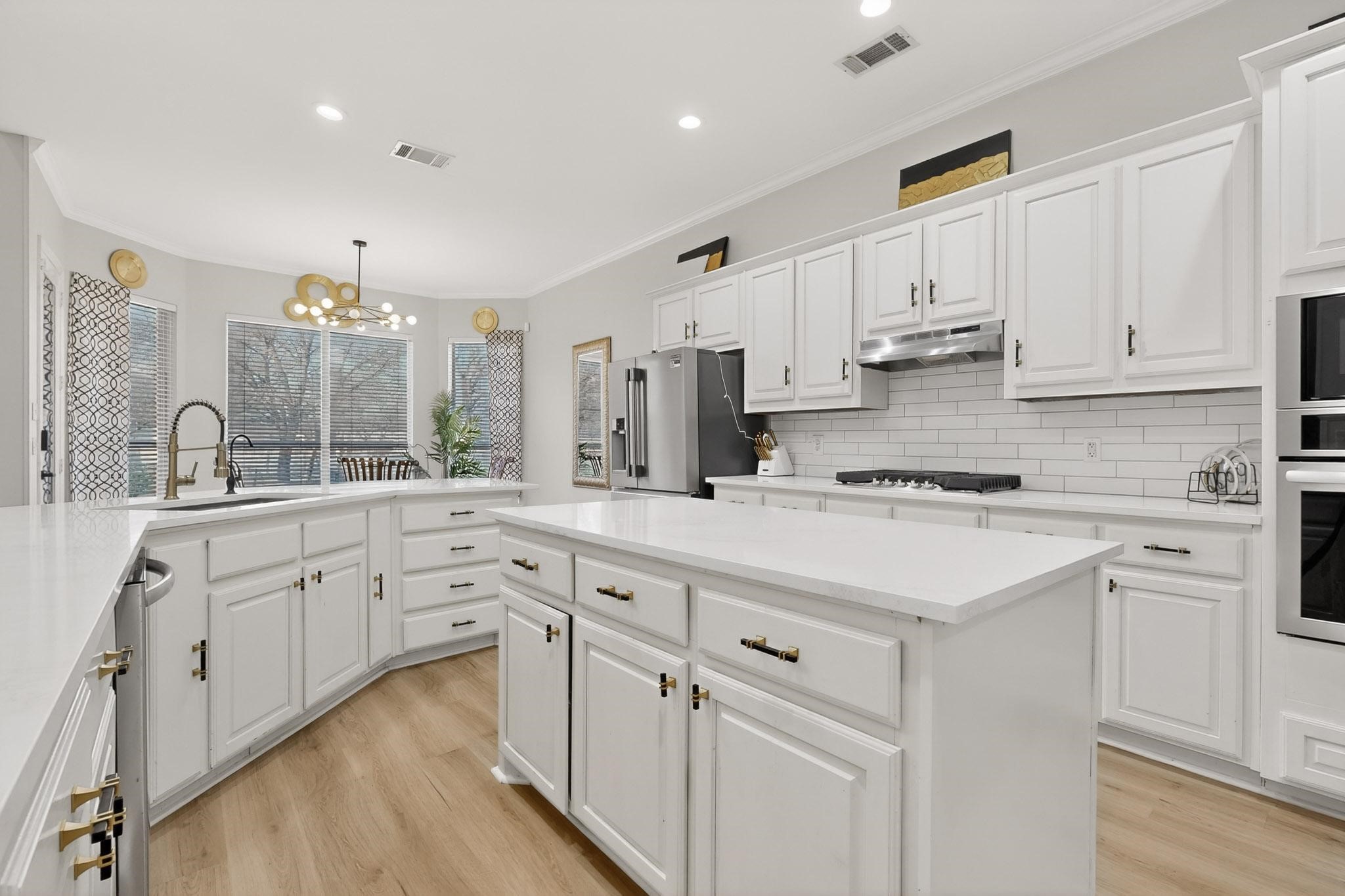 618 Oak Tree Cove Cedar Hill TX 75104