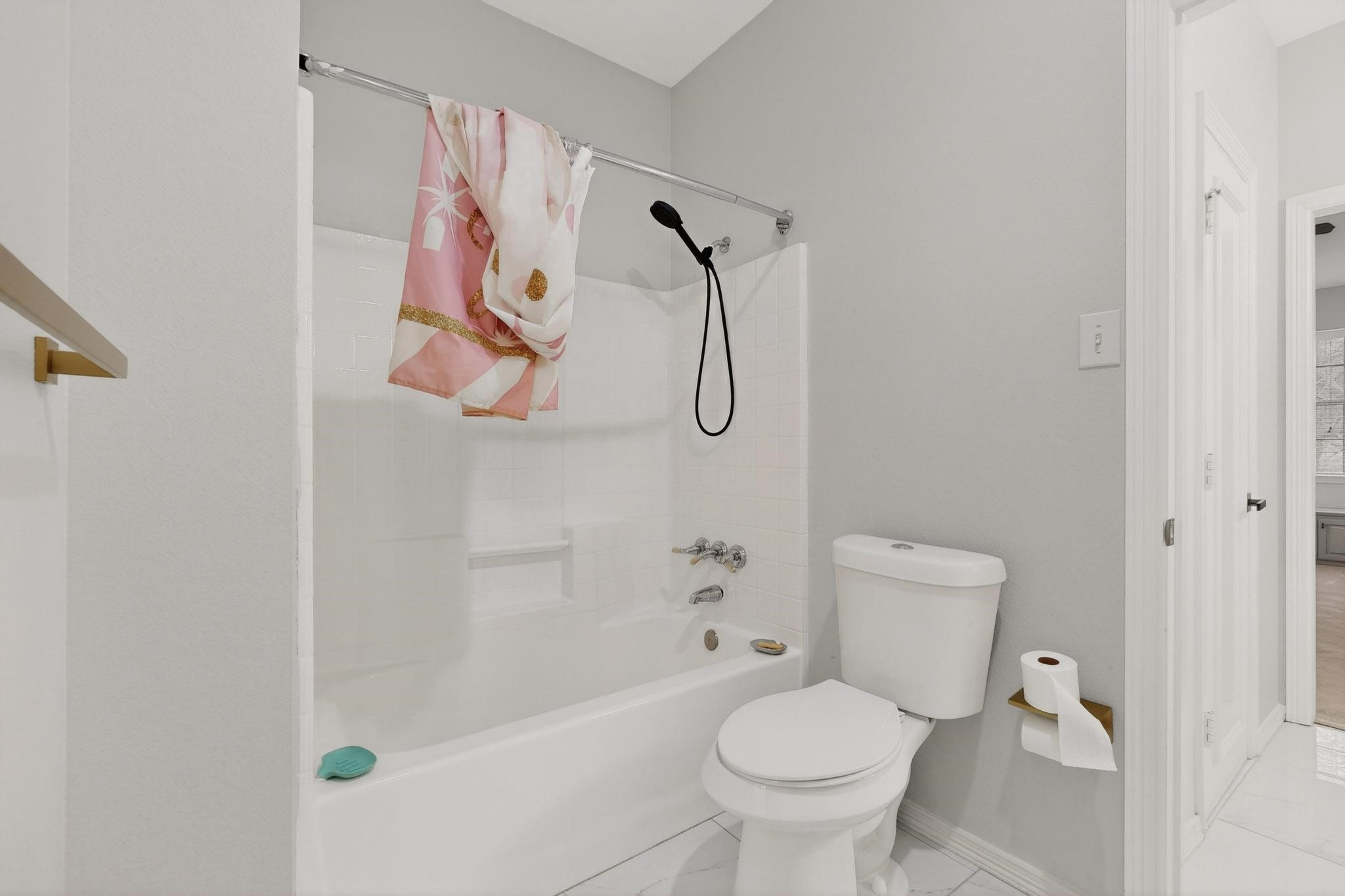 618 Oak Tree Cove Cedar Hill TX 75104
