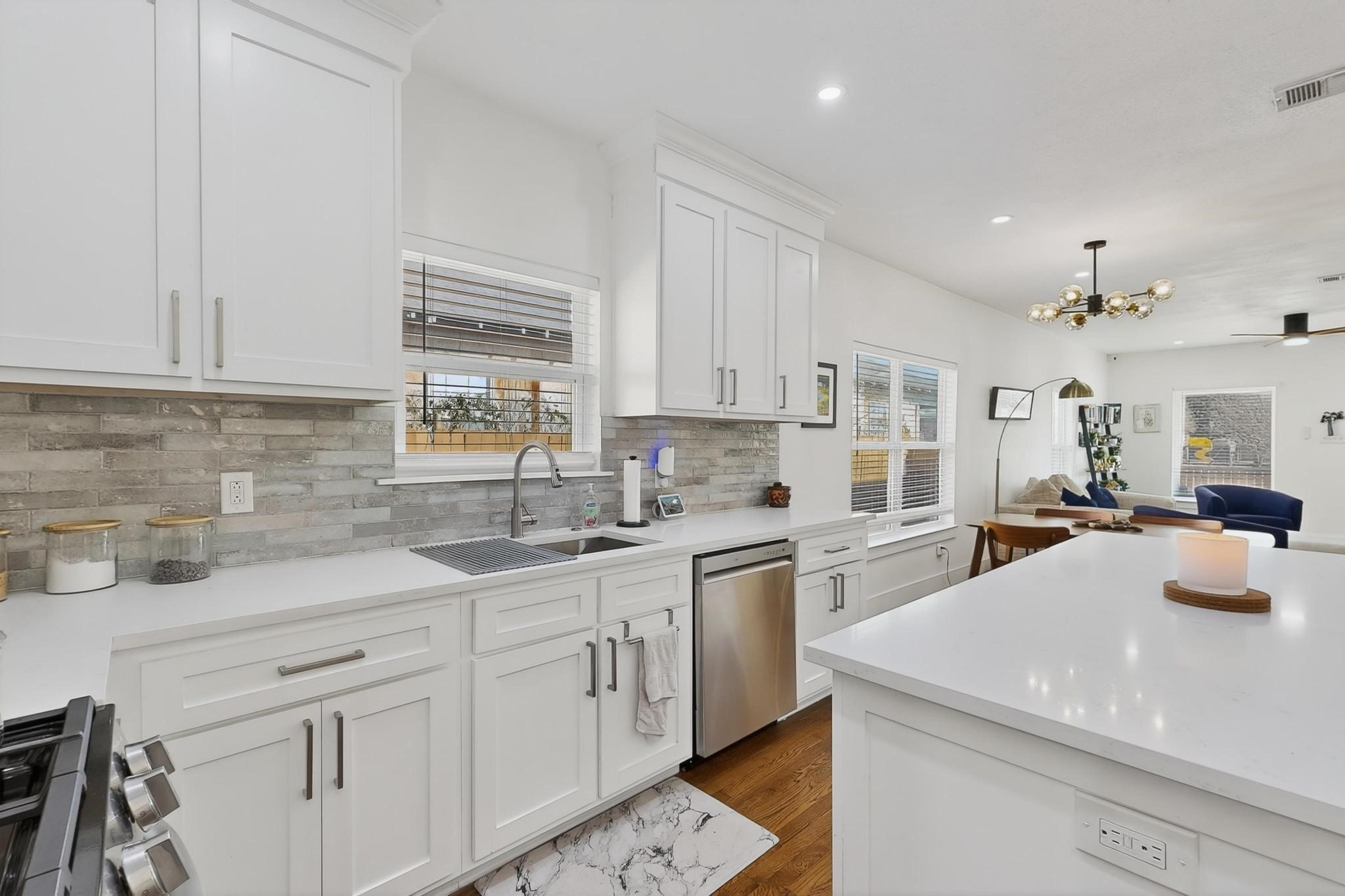 5911 E Grand Avenue Dallas TX 75223