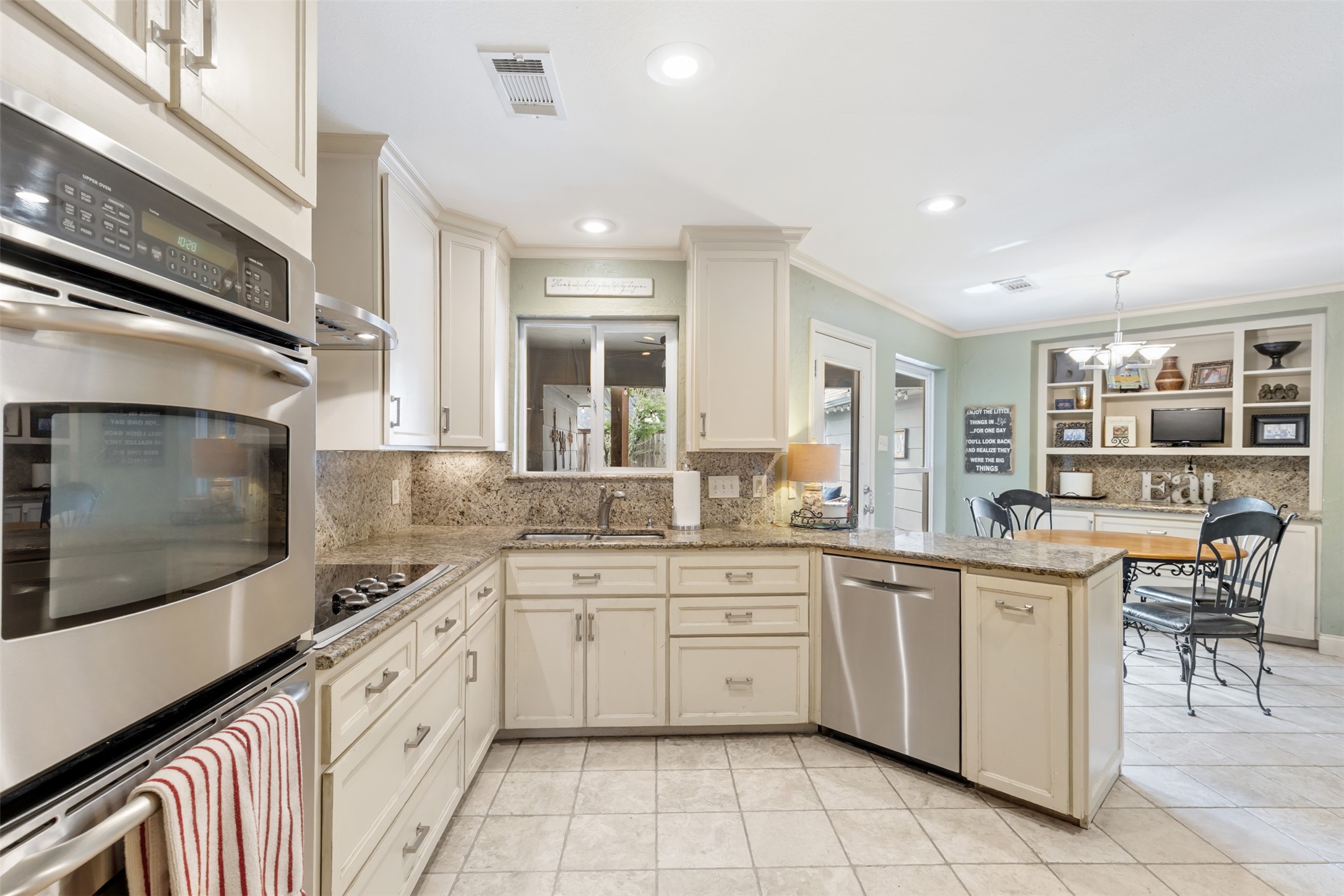 6906 Brentfield Drive Dallas TX 75248