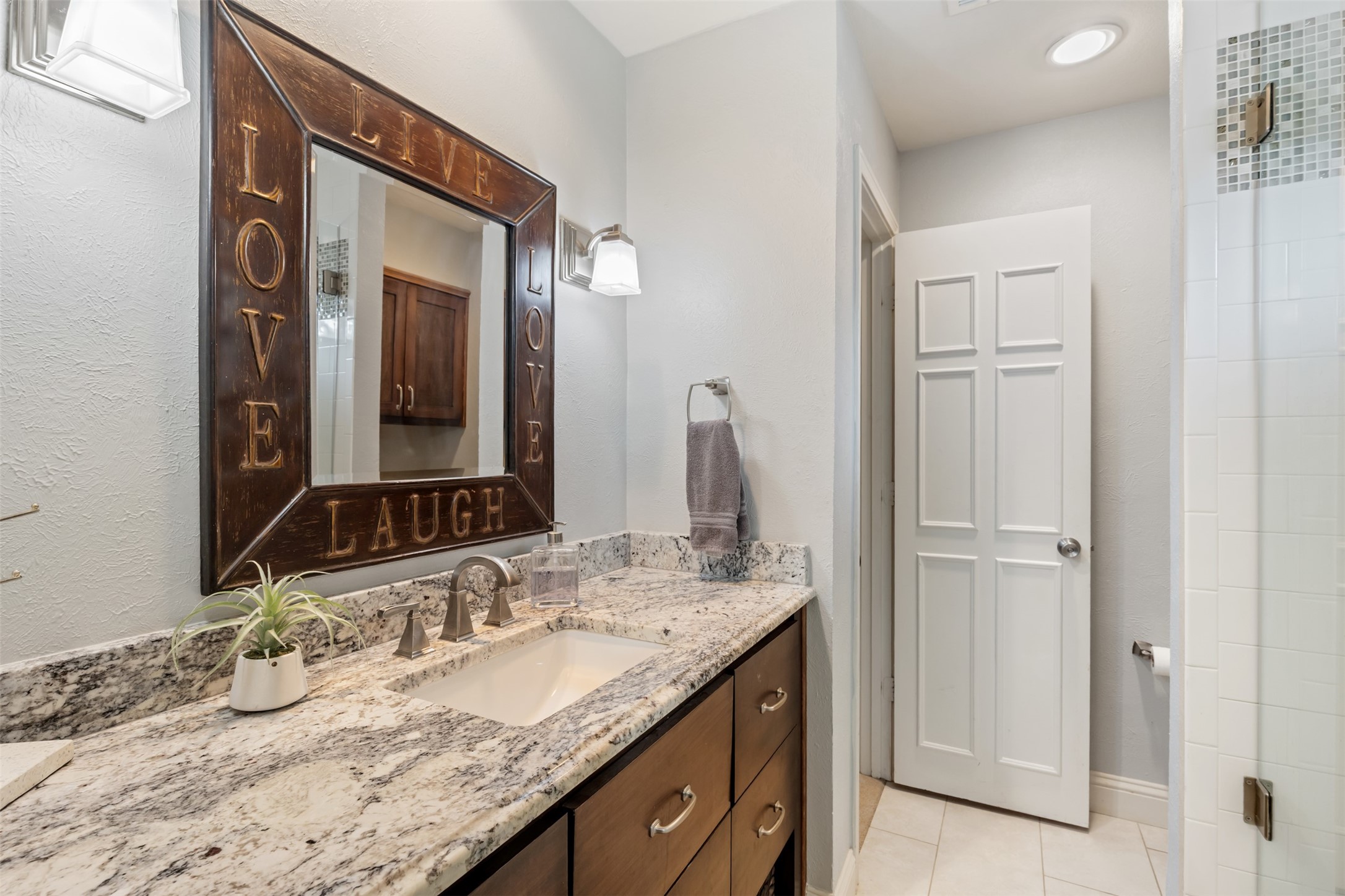 6906 Brentfield Drive Dallas TX 75248