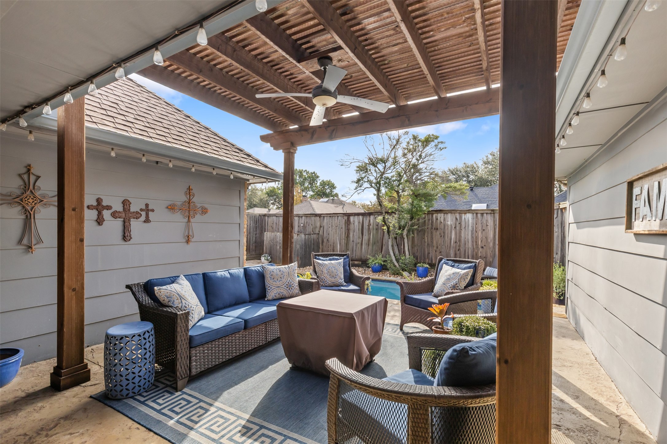 6906 Brentfield Drive Dallas TX 75248