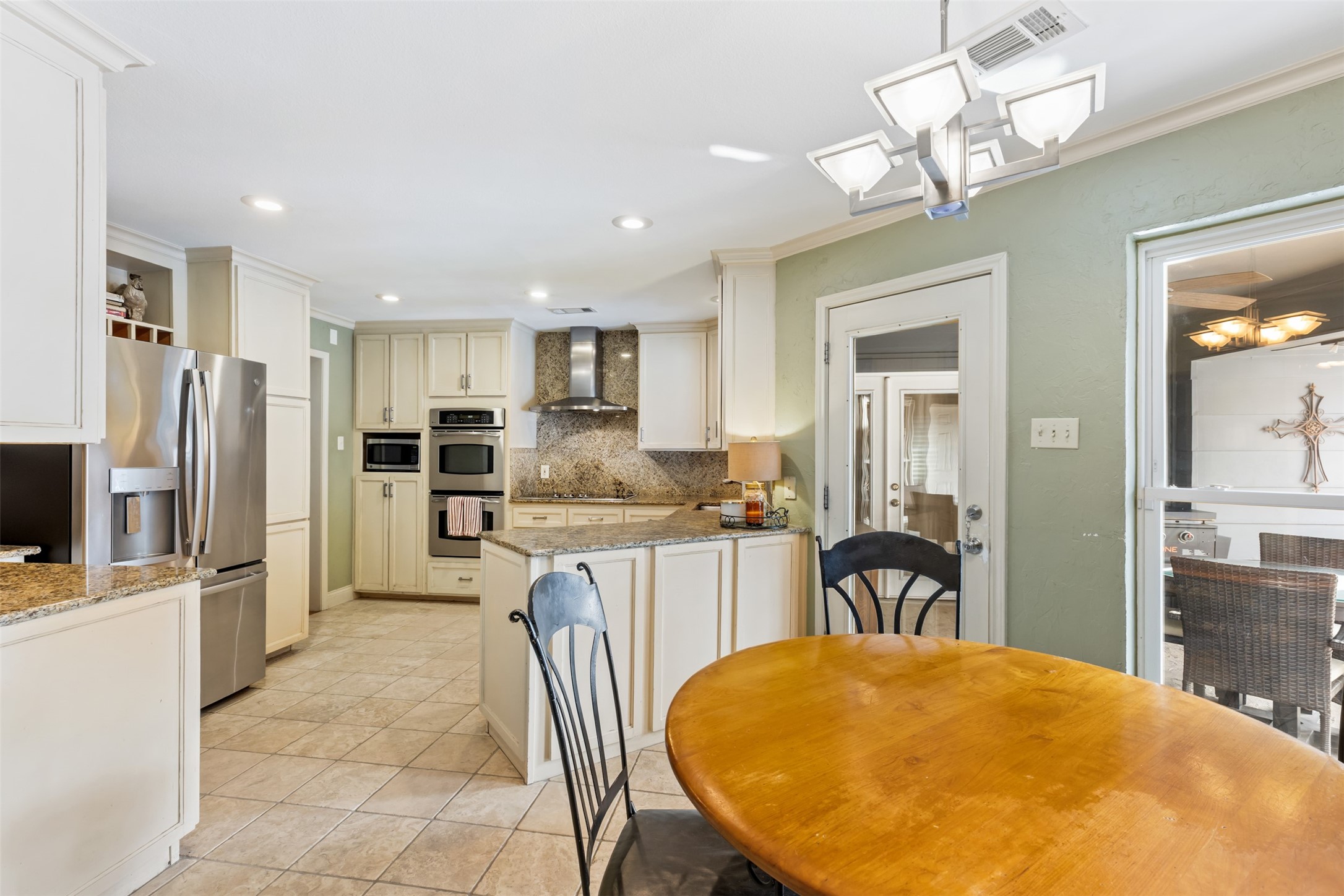 6906 Brentfield Drive Dallas TX 75248