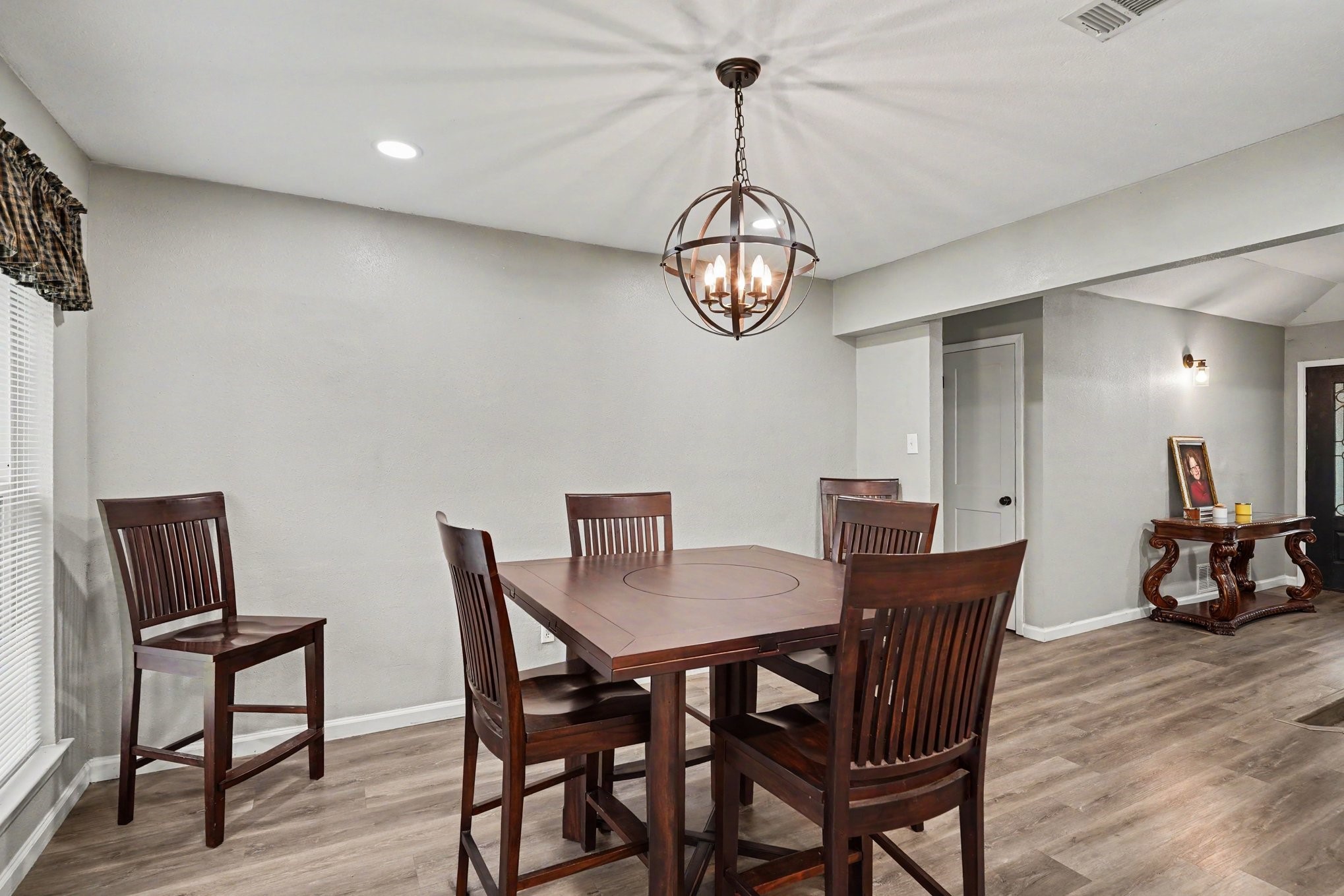 1908 Thousand Oaks Drive Burleson TX 76028