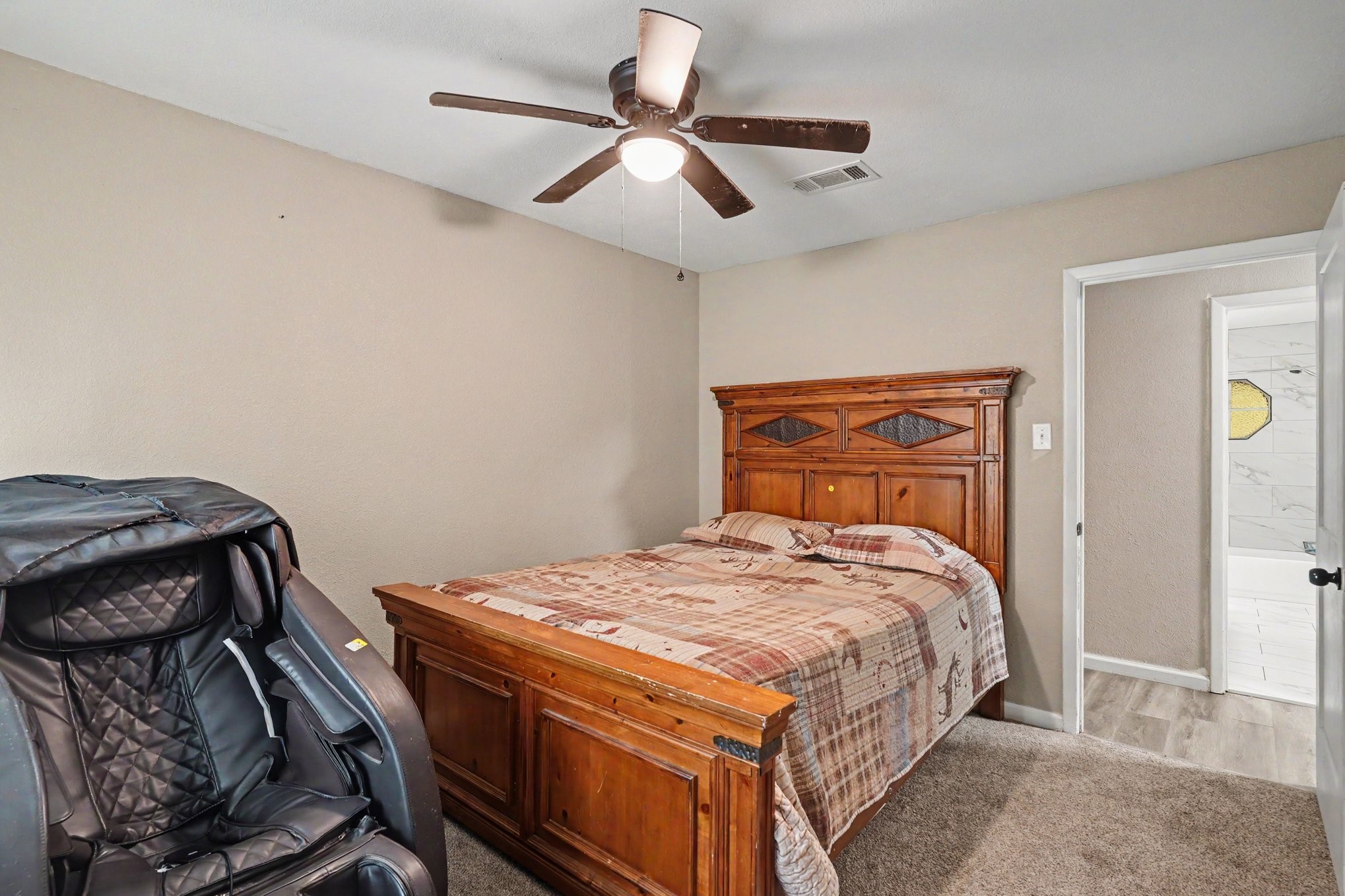 1908 Thousand Oaks Drive Burleson TX 76028