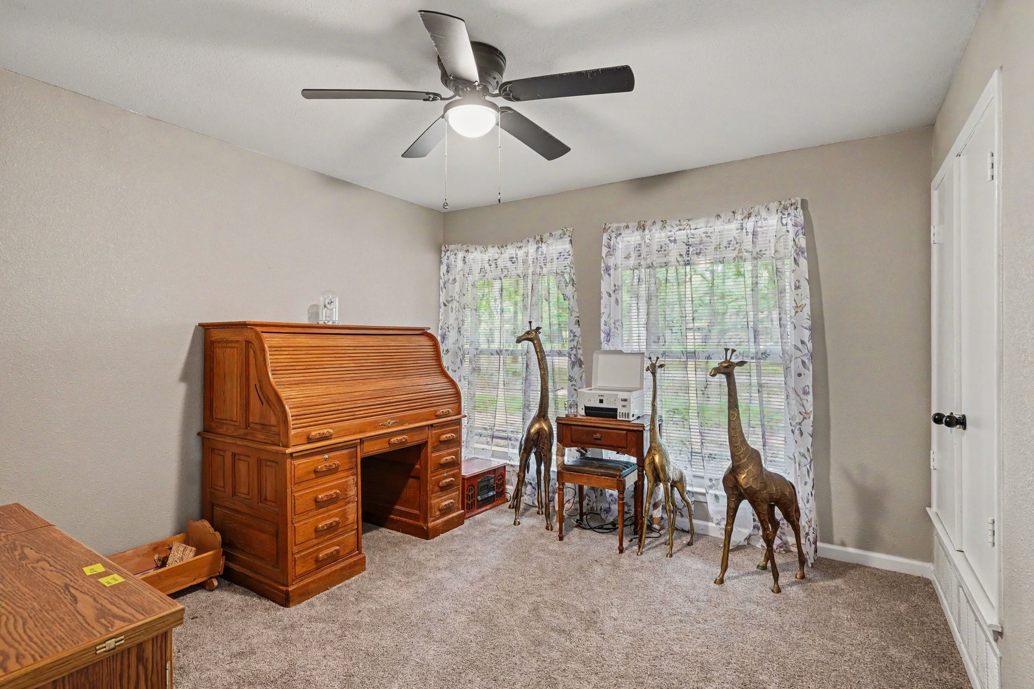 1908 Thousand Oaks Drive Burleson TX 76028