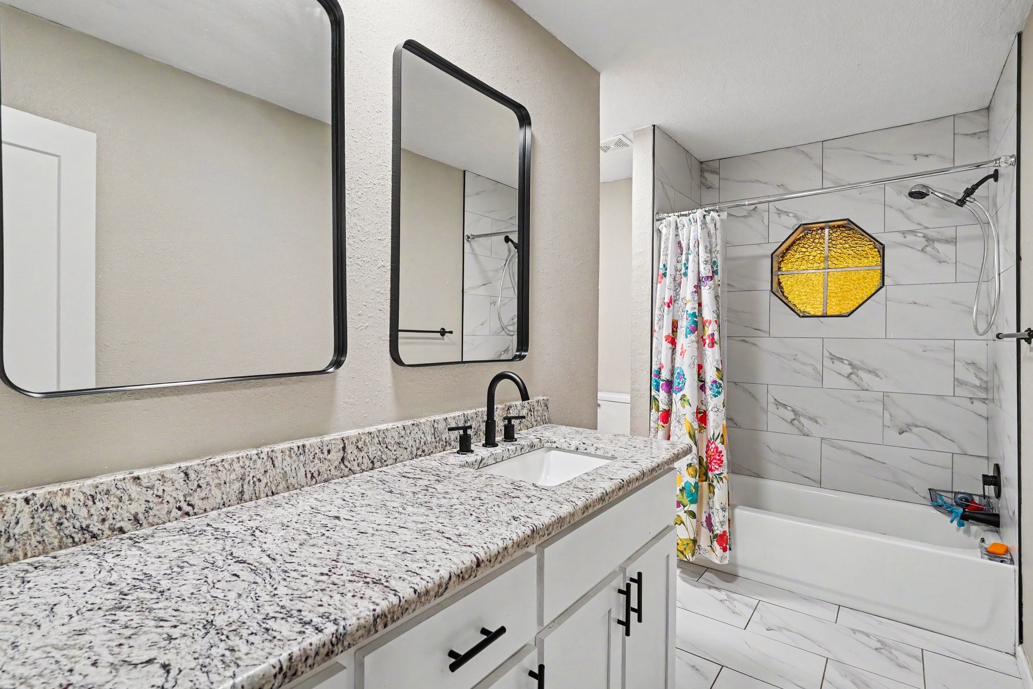 1908 Thousand Oaks Drive Burleson TX 76028