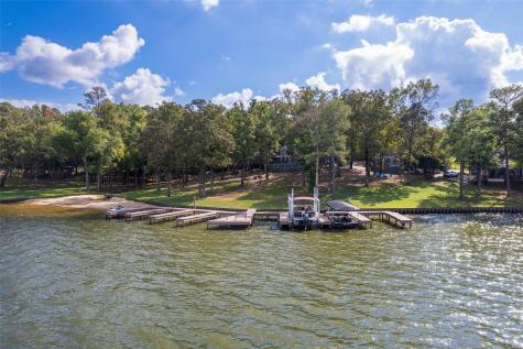 108 E Barker Creek Drive Scroggins TX 75480