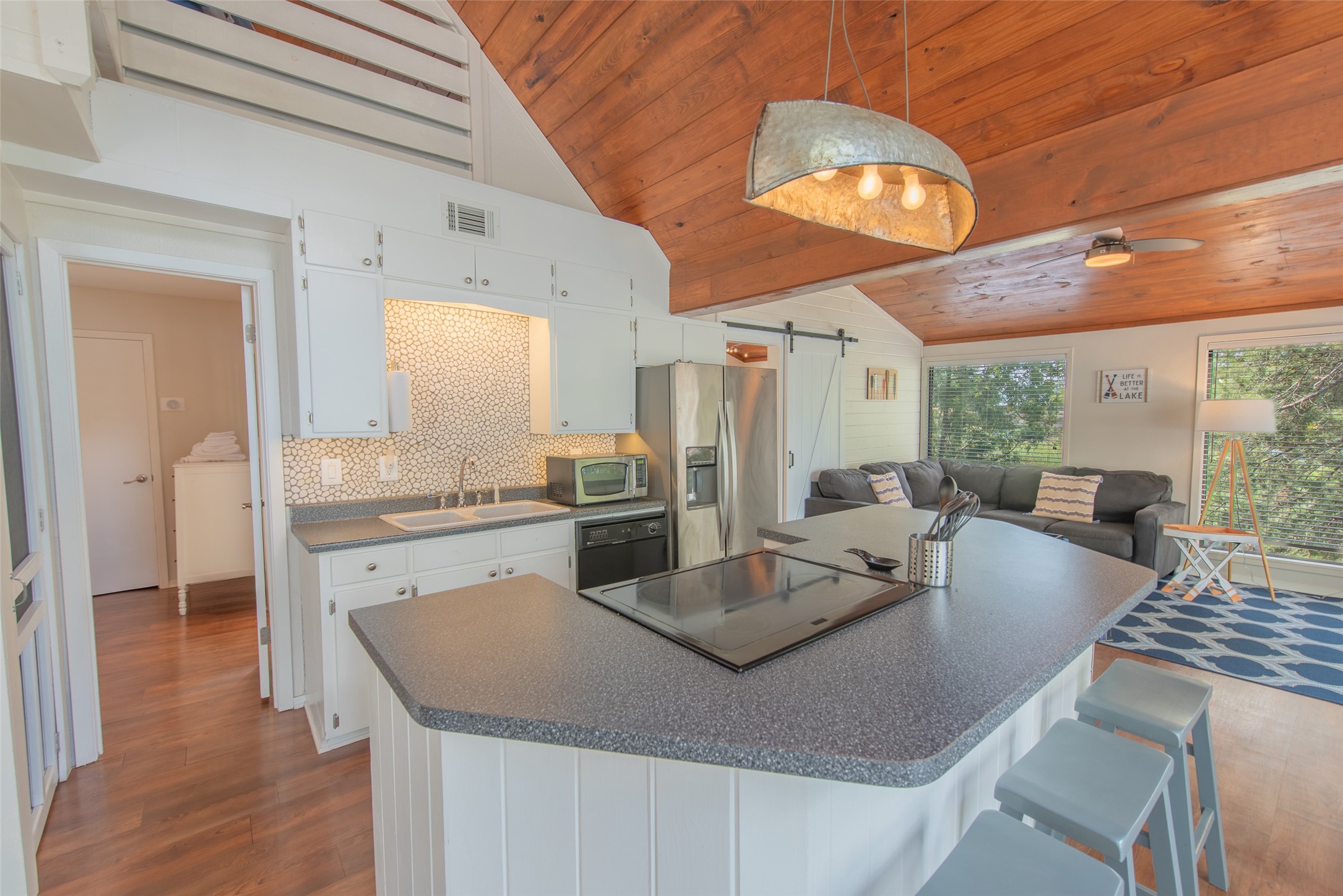 108 E Barker Creek Drive Scroggins TX 75480