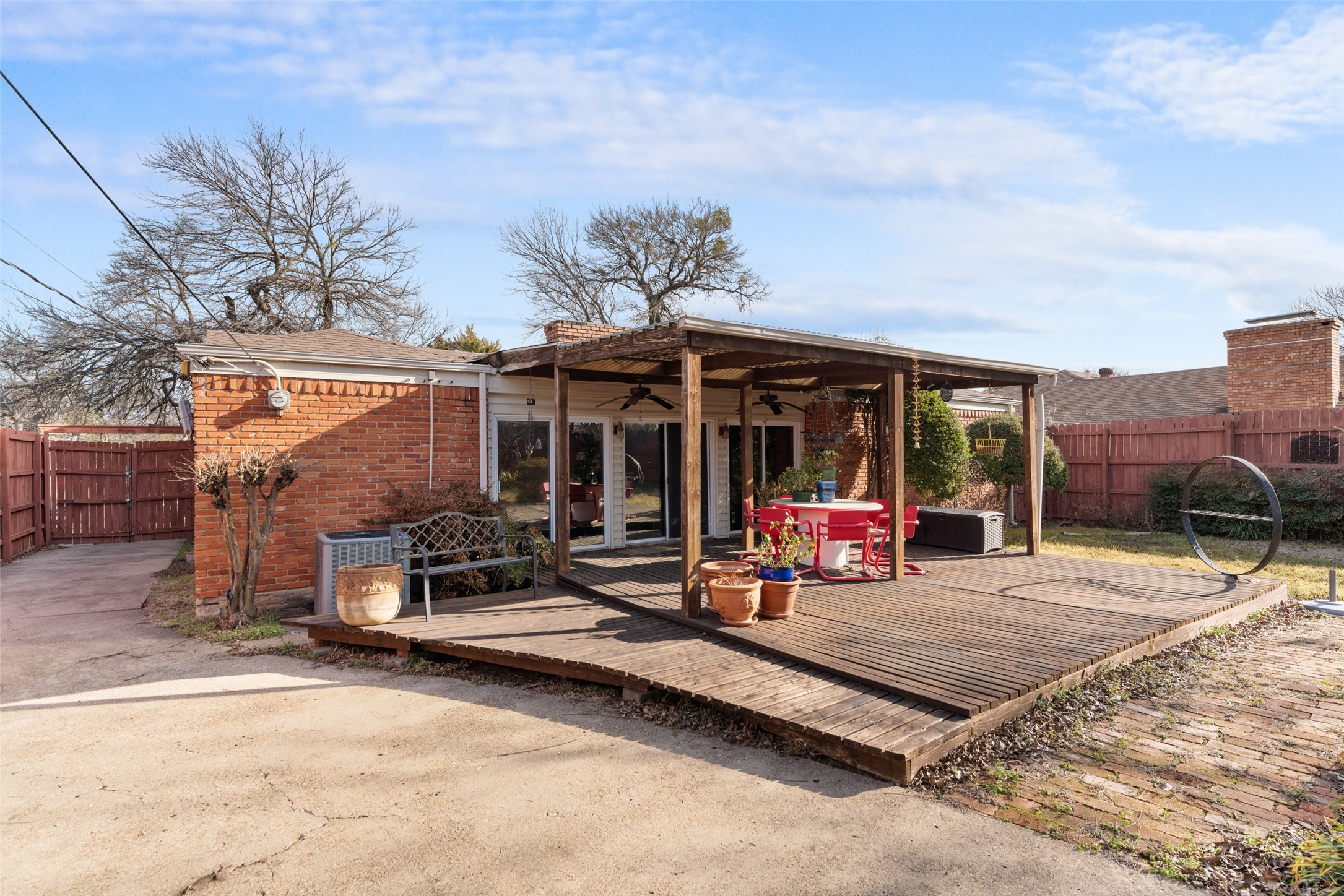 3432 Mapleleaf Lane Dallas TX 75233