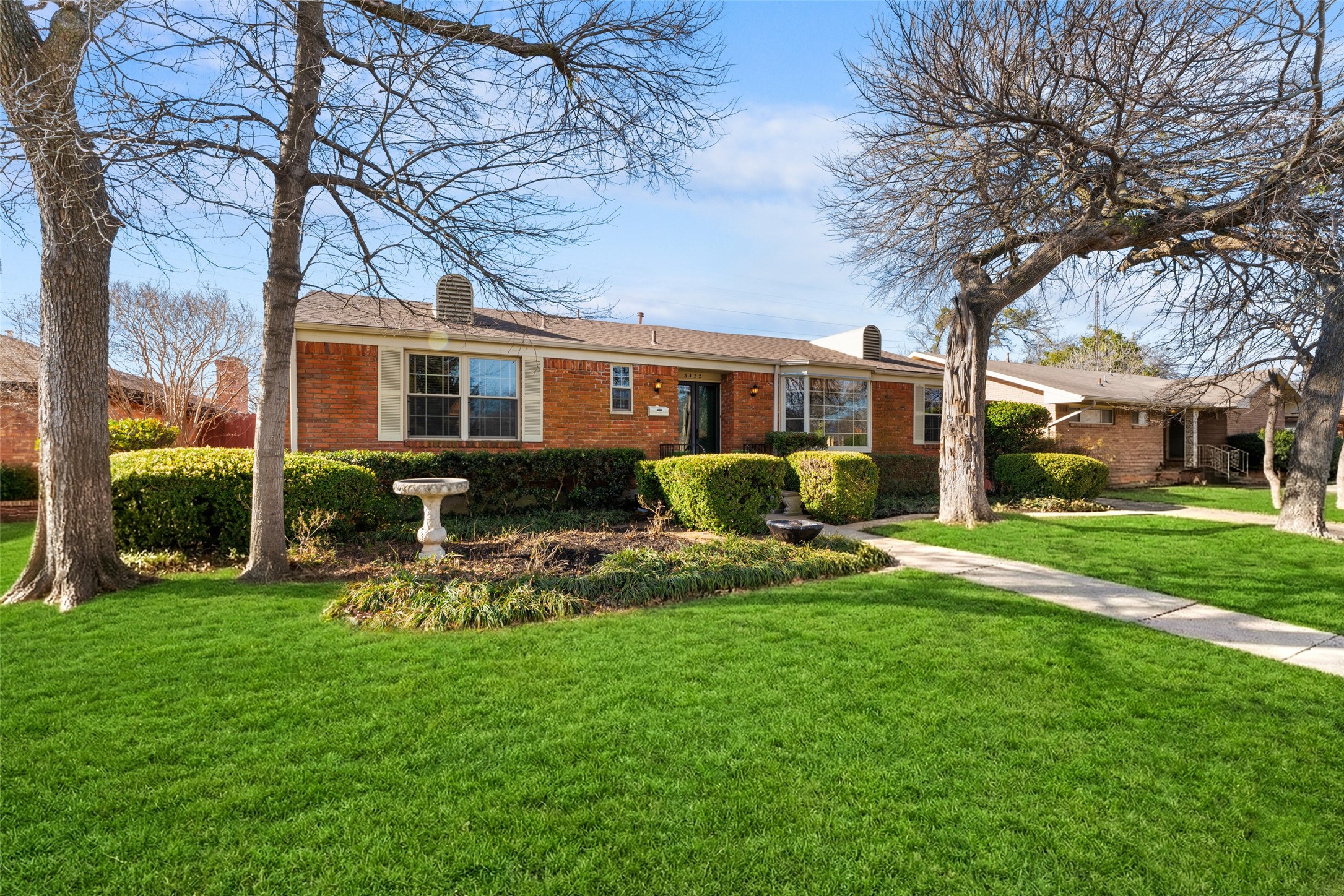 3432 Mapleleaf Lane Dallas TX 75233