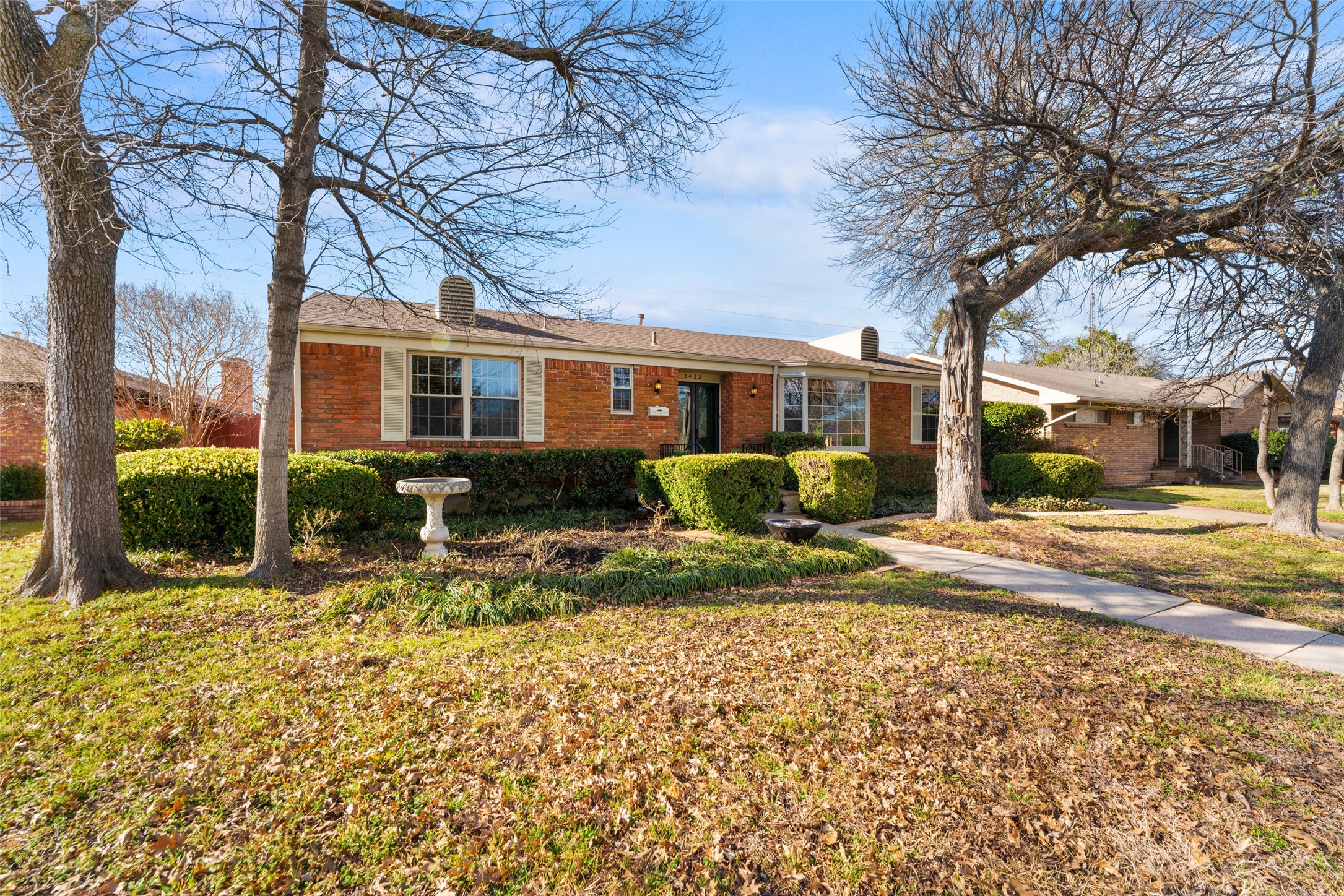 3432 Mapleleaf Lane Dallas TX 75233