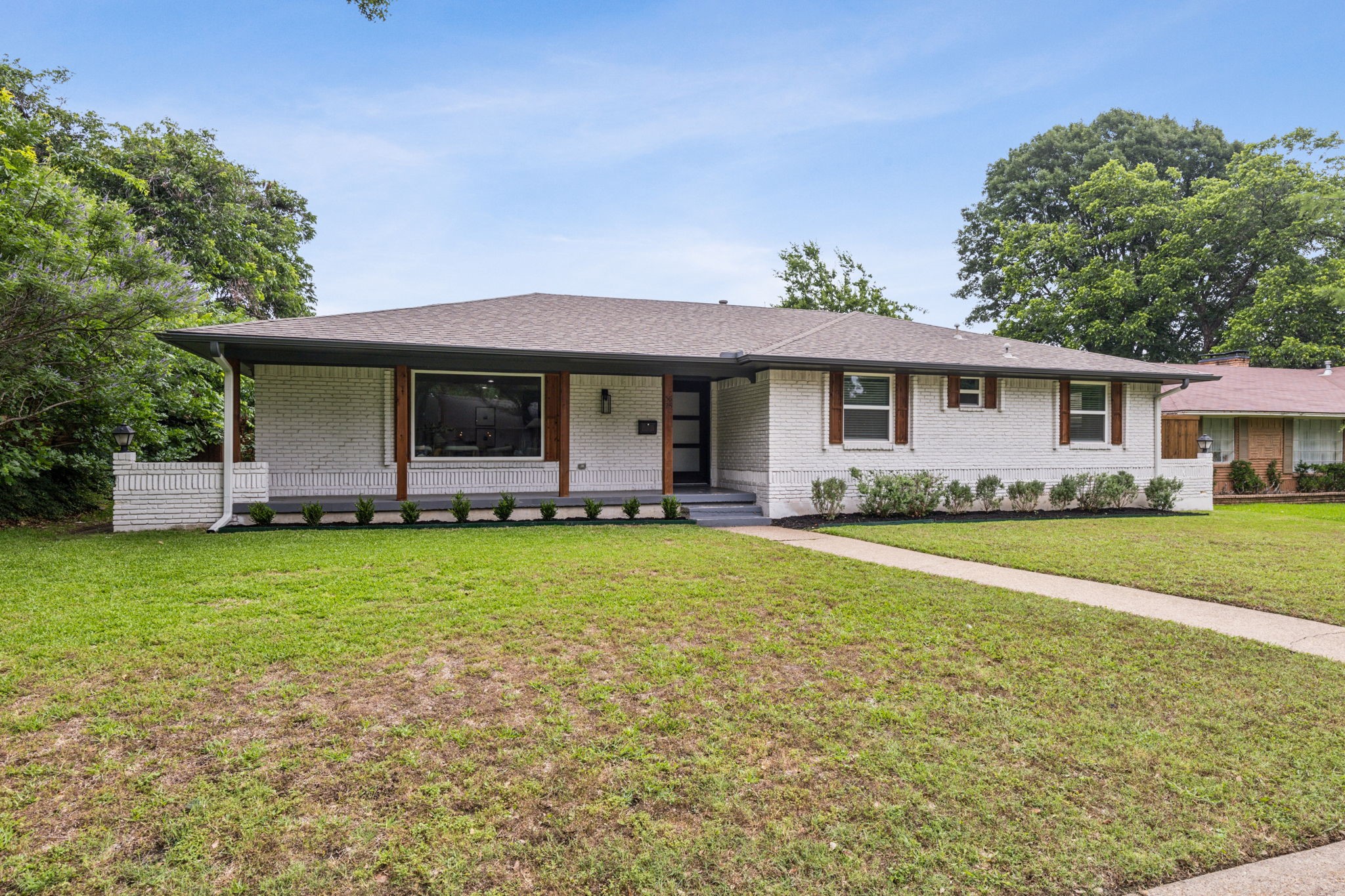 5625 Ledgestone Drive Dallas TX 75214