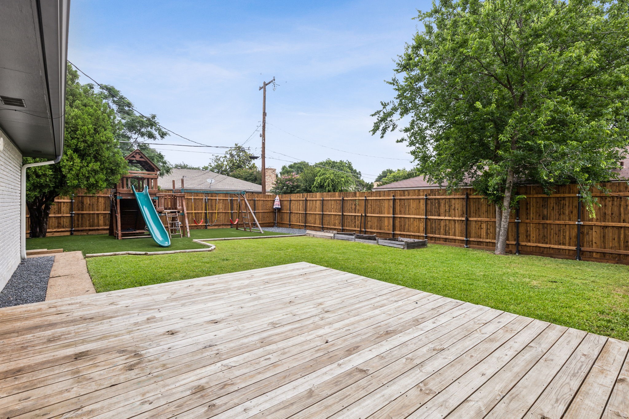 5625 Ledgestone Drive Dallas TX 75214