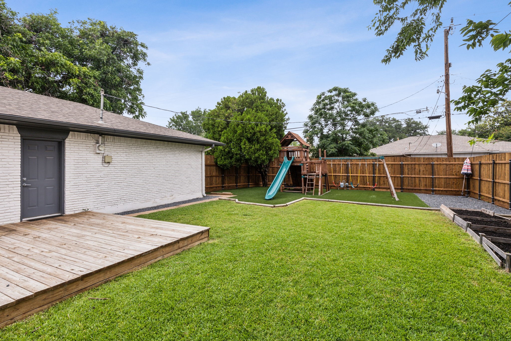 5625 Ledgestone Drive Dallas TX 75214