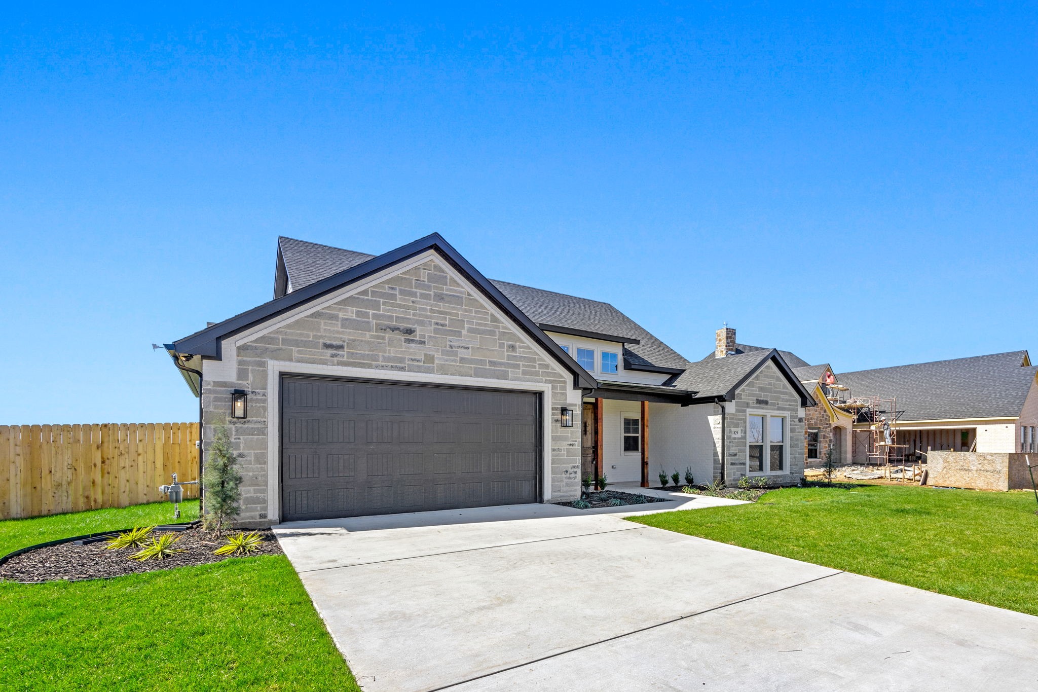 1829 Sudbury Drive Cleburne TX 76033