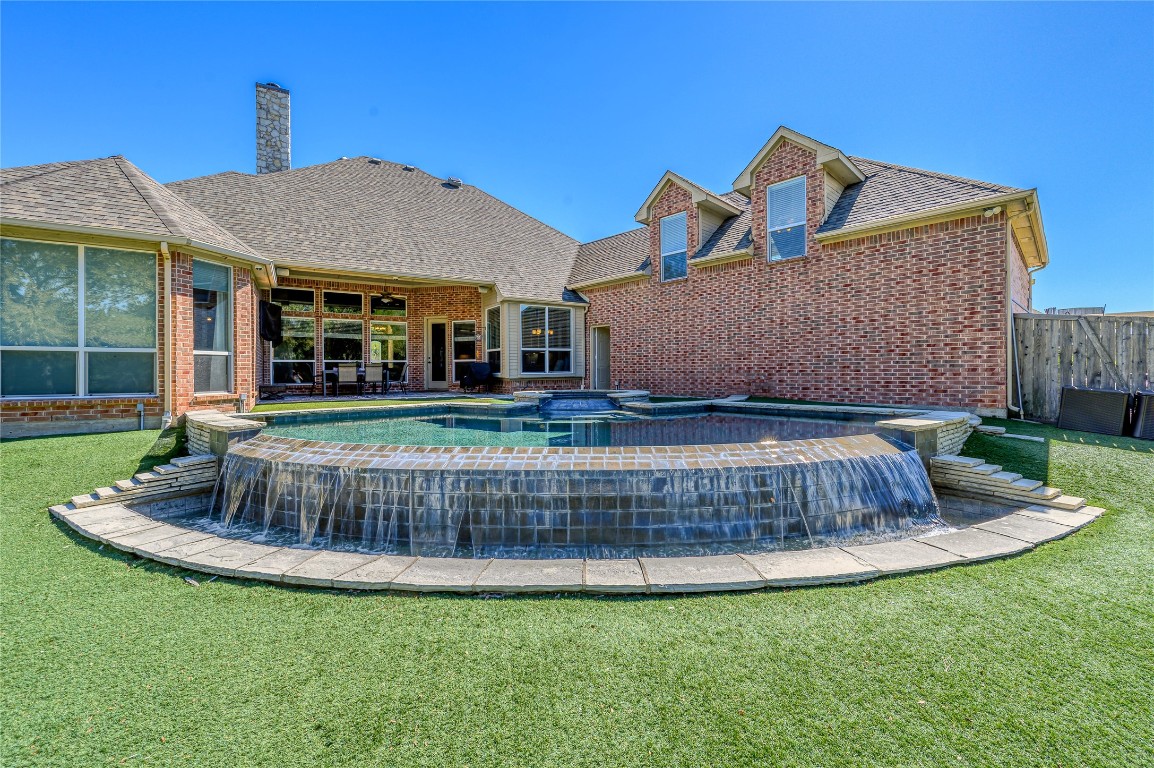 163 Harrison Circle Van Alstyne TX 75495