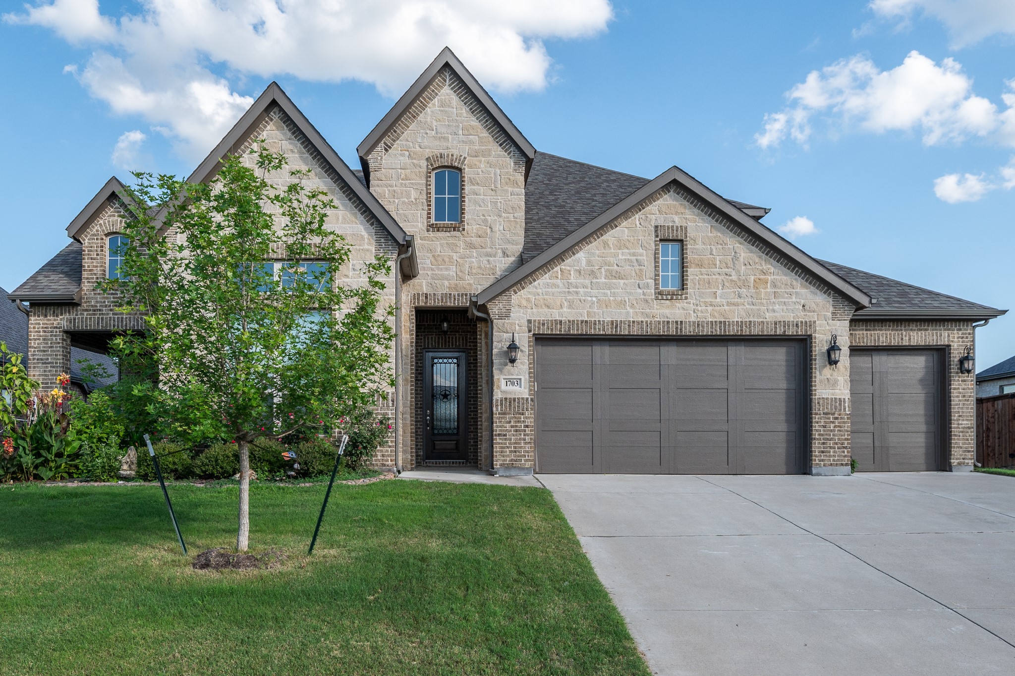1703 Cedar Bluff Parkway Mansfield TX 76063