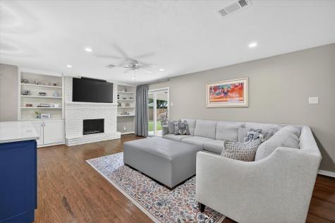 1132 N Cottonwood Drive Richardson TX 75080