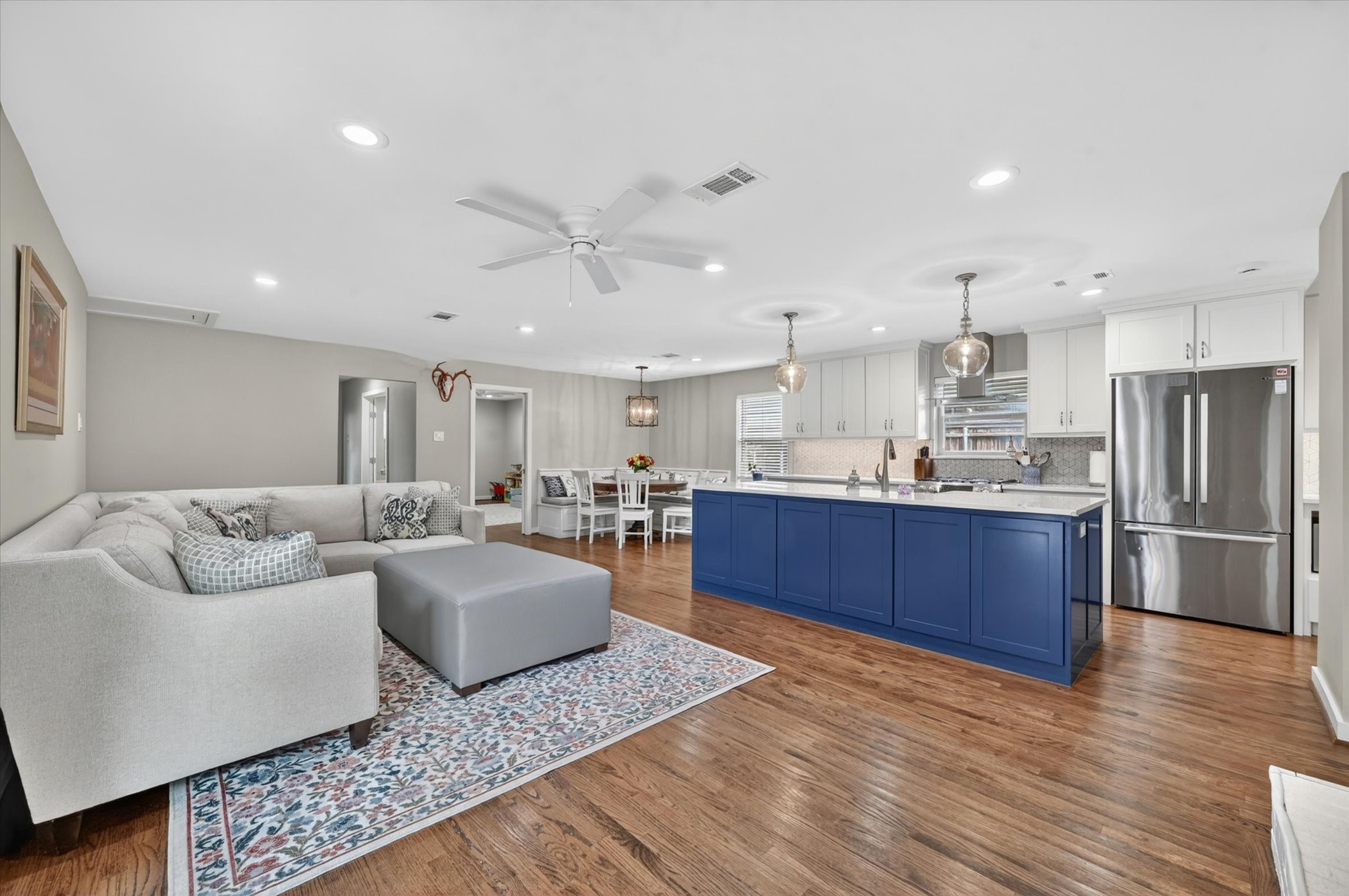 1132 N Cottonwood Drive Richardson TX 75080