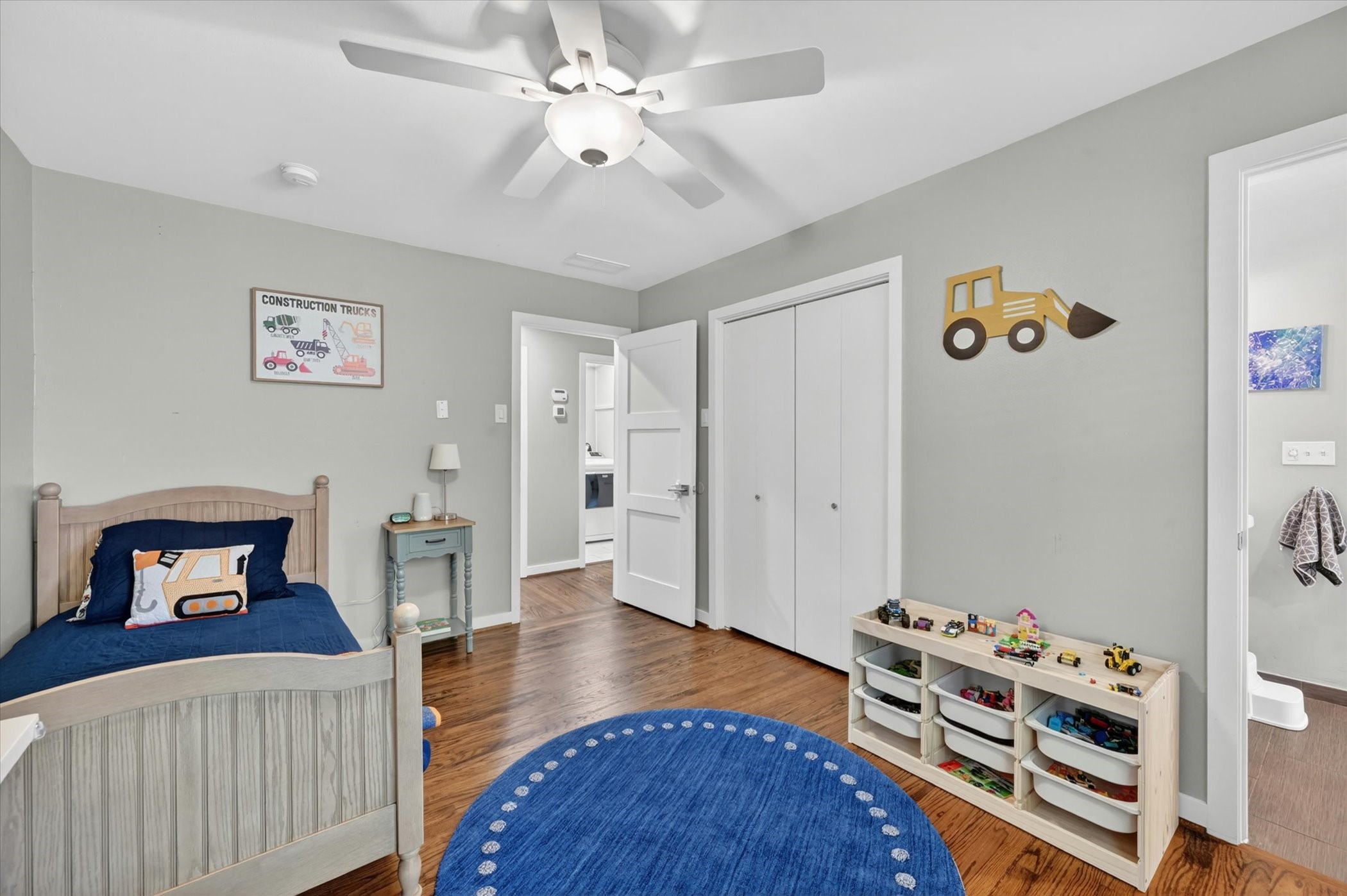 1132 N Cottonwood Drive Richardson TX 75080