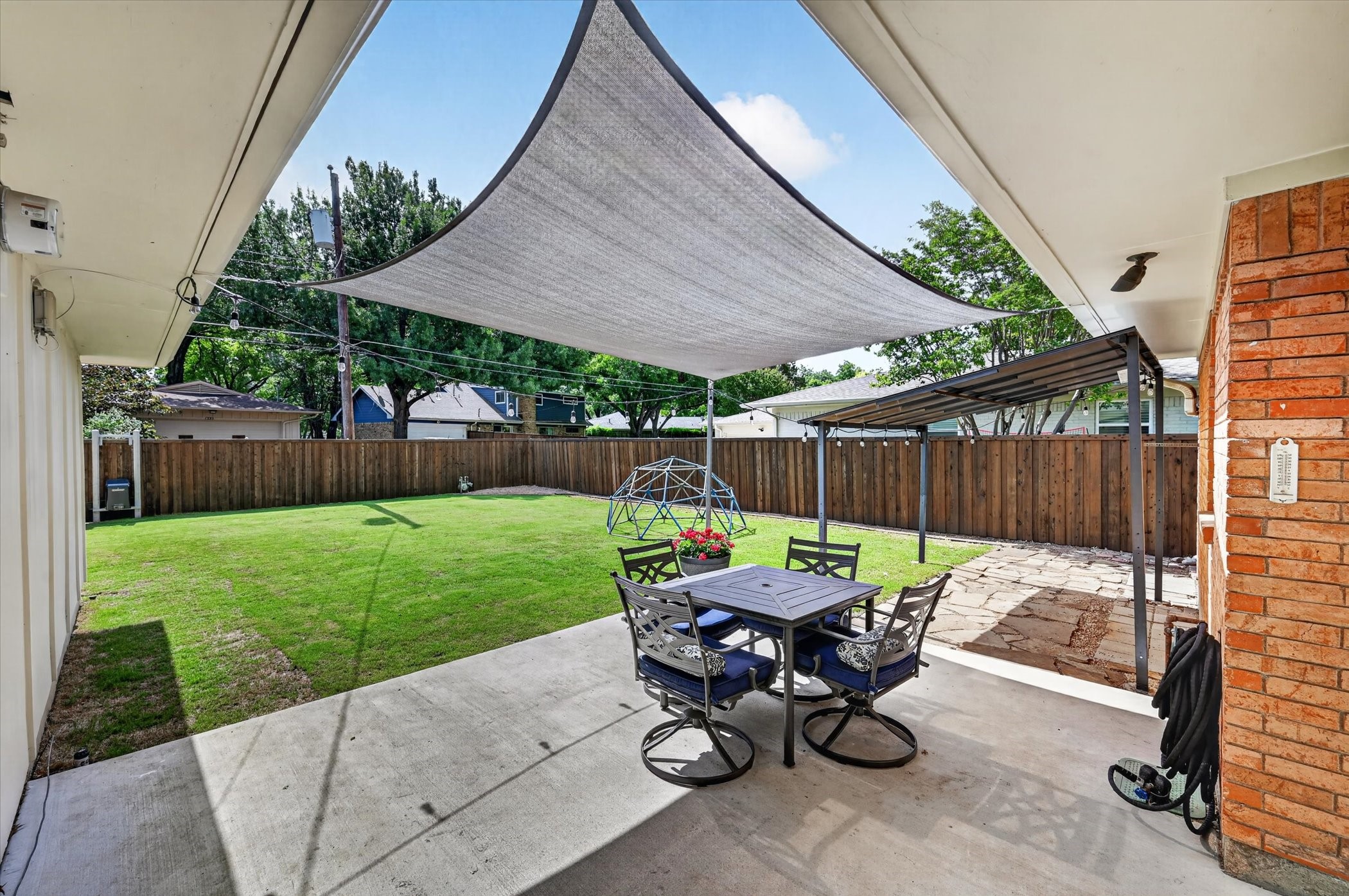 1132 N Cottonwood Drive Richardson TX 75080